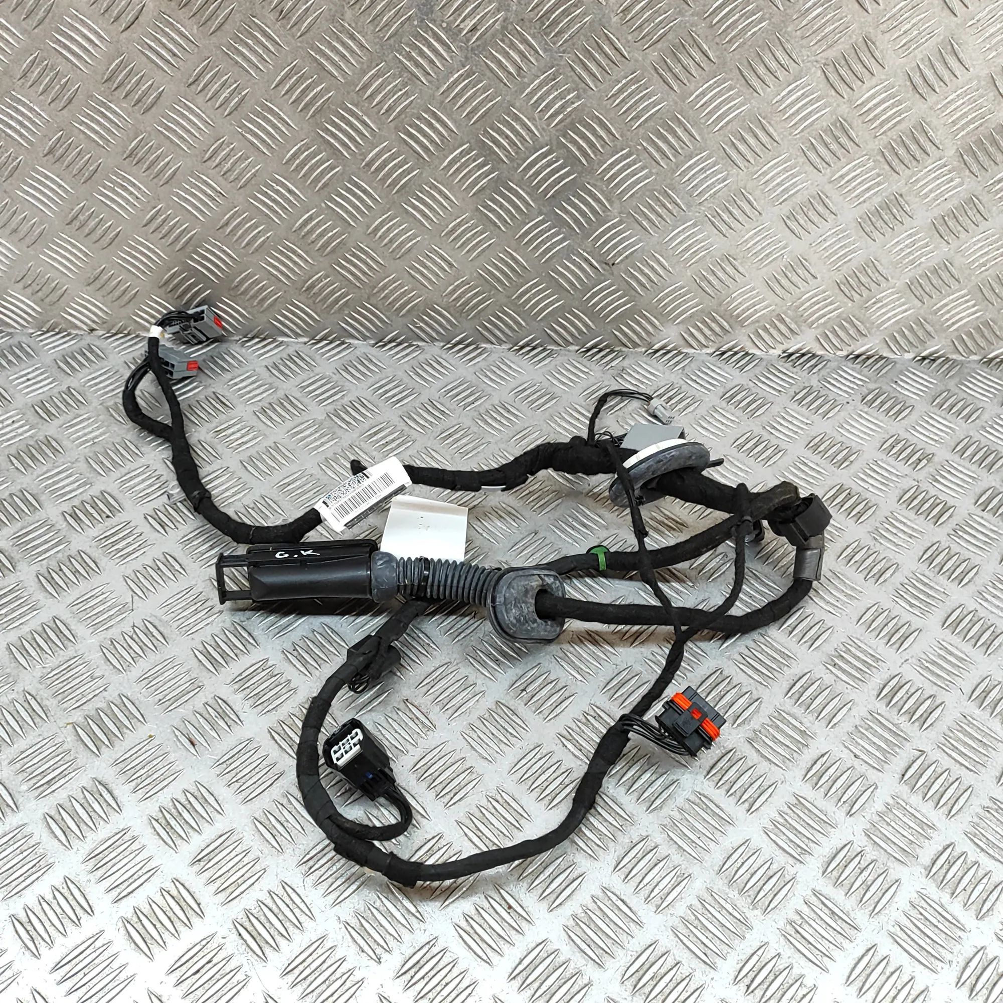Land Rover Range Rover (L405) Door wiring — rear left Door wiring — rear left — LAND ROVER RANGE ROVE...