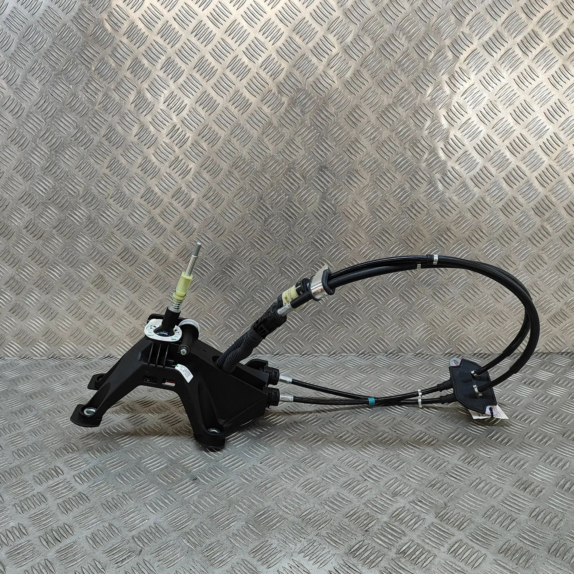 Mazda 3 (BP) Gear Shifting Mechanism Gear Shifting Mechanism — MAZDA CX-3 (0 DM) (20...