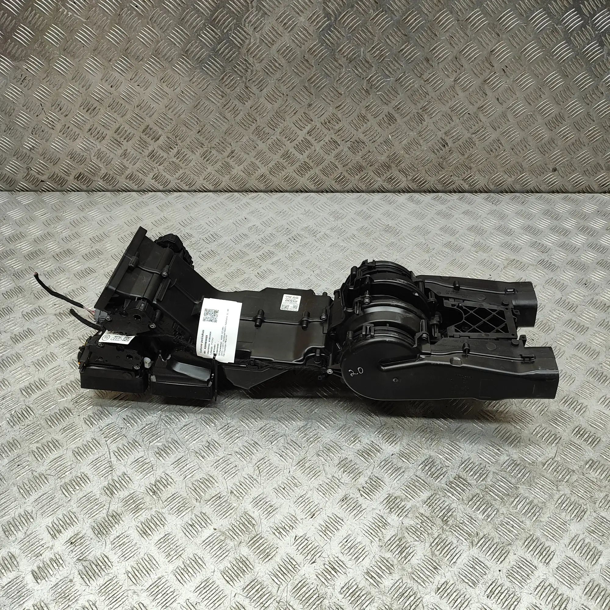 Audi Q7 (4M) Interior Heater Interior Heater — AUDI Q7 (4M) (2015-...) — 4M0...