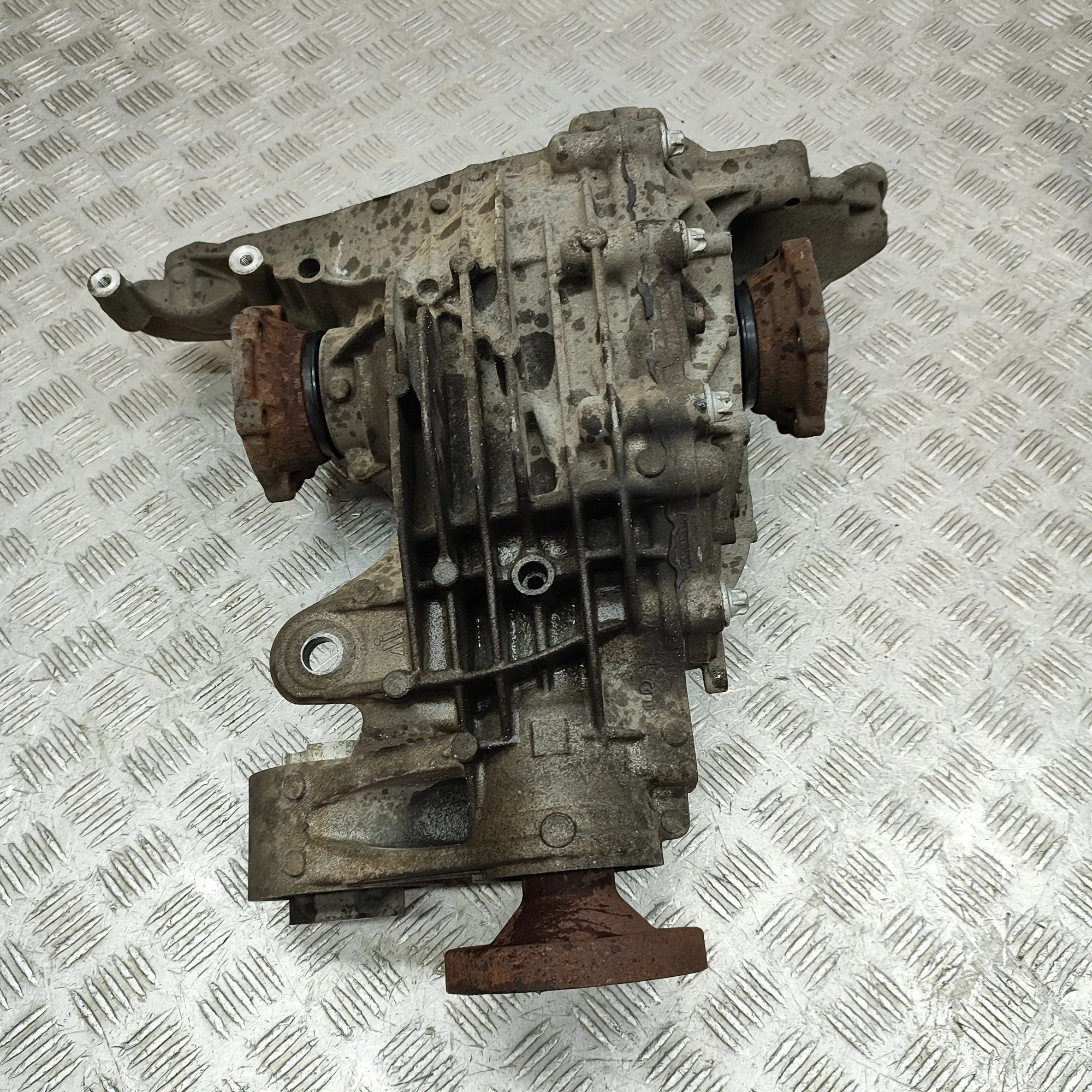 Audi Q7 (4M) задний редуктор Rear differential — AUDI Q7 (4M) (2015-...) — 0...
