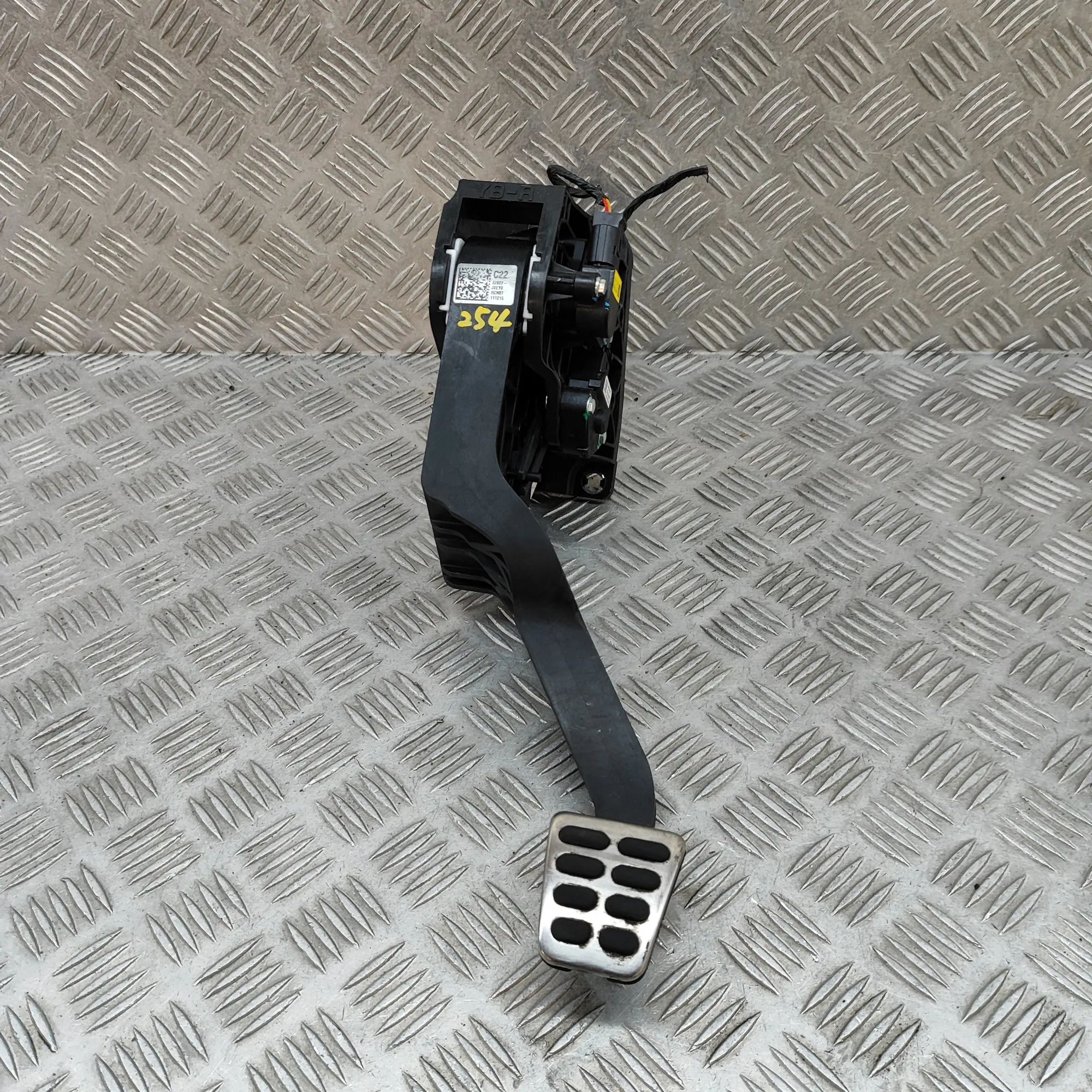 Hyundai Kona Brake pedal Brake Pedal — HYUNDAI KONA (2017-...) — 32802-J...