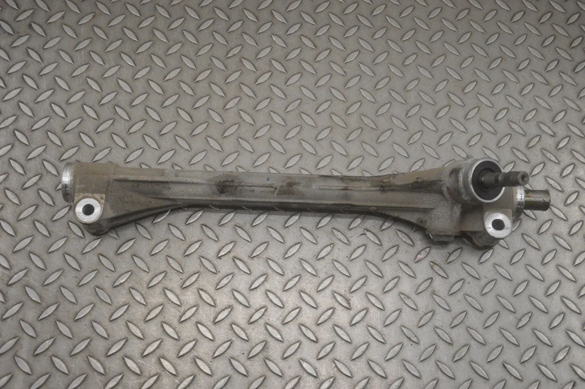 Lexus NX рулевая рейка / червяк Steering Rack — LEXUS NX (_Z1_) (2014-...) — NS...