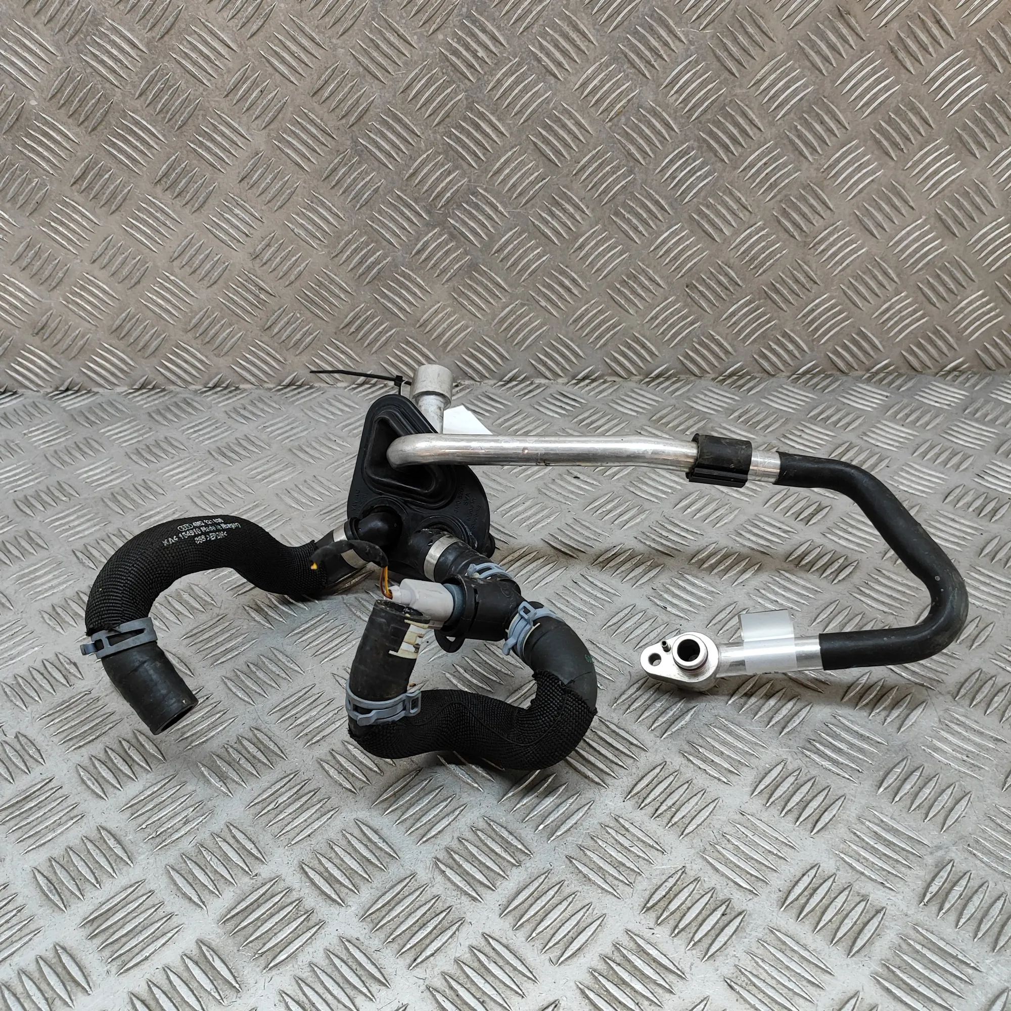 Porsche Cayenne A/C Air Con Hose Pipe A/C Air Con Hose Pipe — PORSCHE CAYENNE (9Y0/9Y...