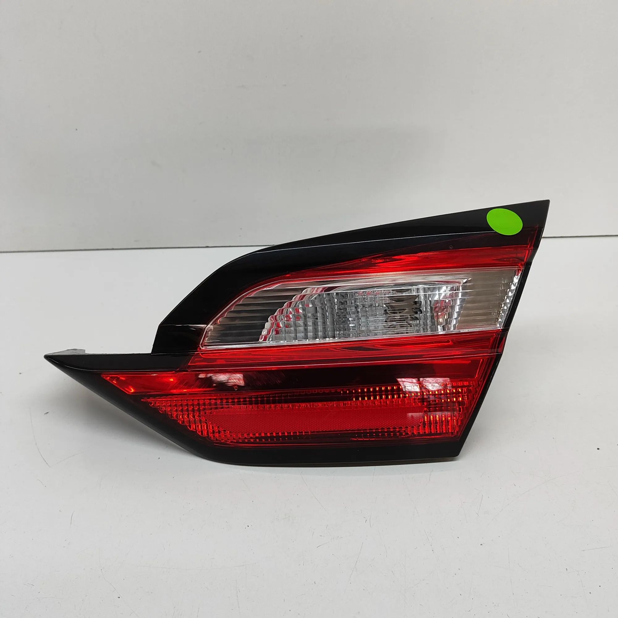 Ford Fiesta Right Side Tailgate Tail Light Right Side Tailgate Tail Light — FORD FIESTA (V...