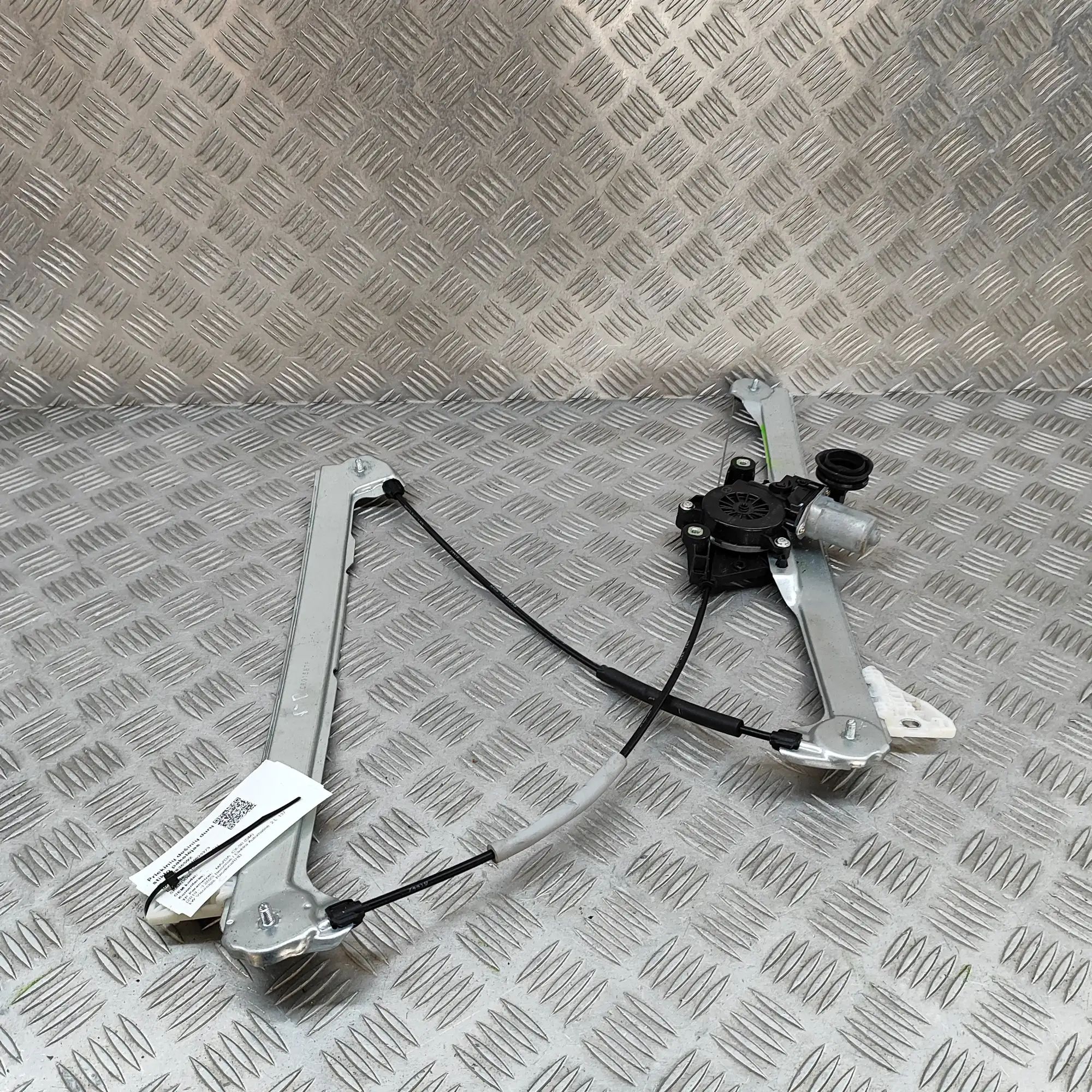 Mazda 3 (BP) Front Right Door Window Regulator Front Right Door Window Regulator — MAZDA CX-3 ...
