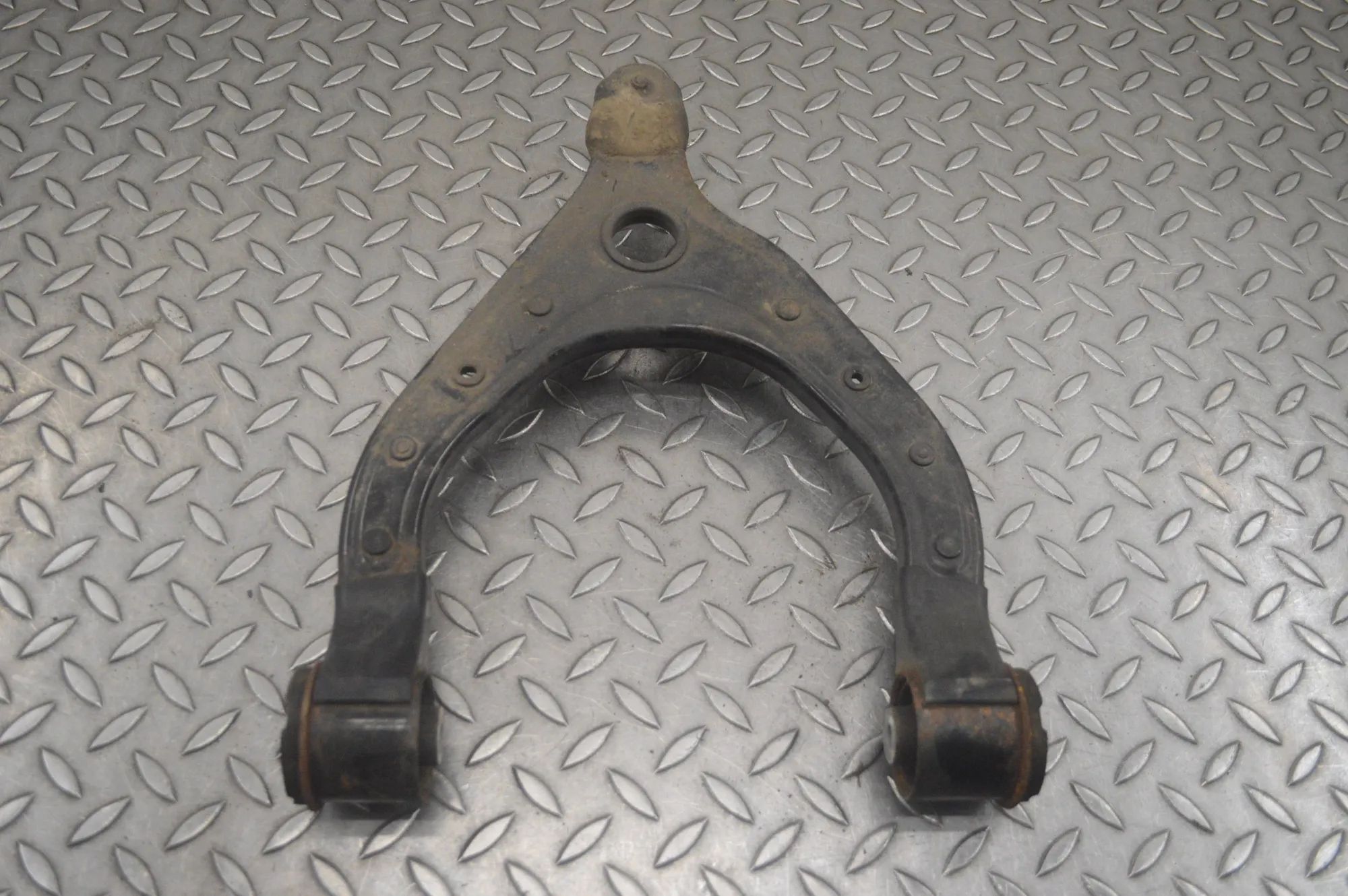Tesla Model X Front Right Upper Control Arm Front Right Upper Control Arm — TESLA MODEL X (...