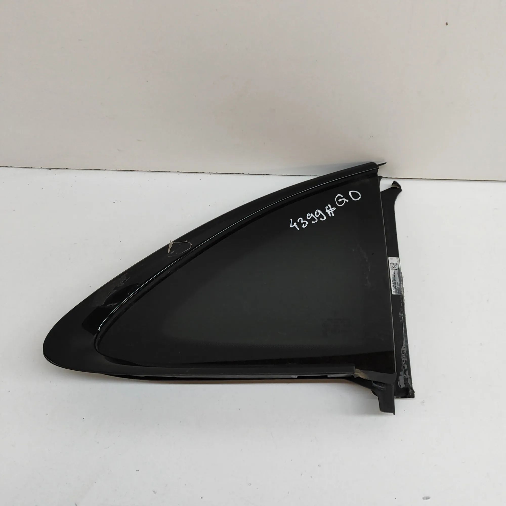 Porsche Taycan Rear Right Quarter Window Rear Right Quarter Window — PORSCHE TAYCAN (201...