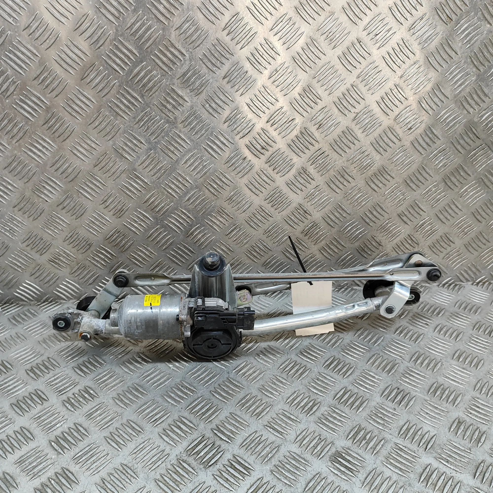 Kia EV6 Front Windshield Wiper Mechanism Front Windshield Wiper Mechanism — KIA EV6 (CV)...