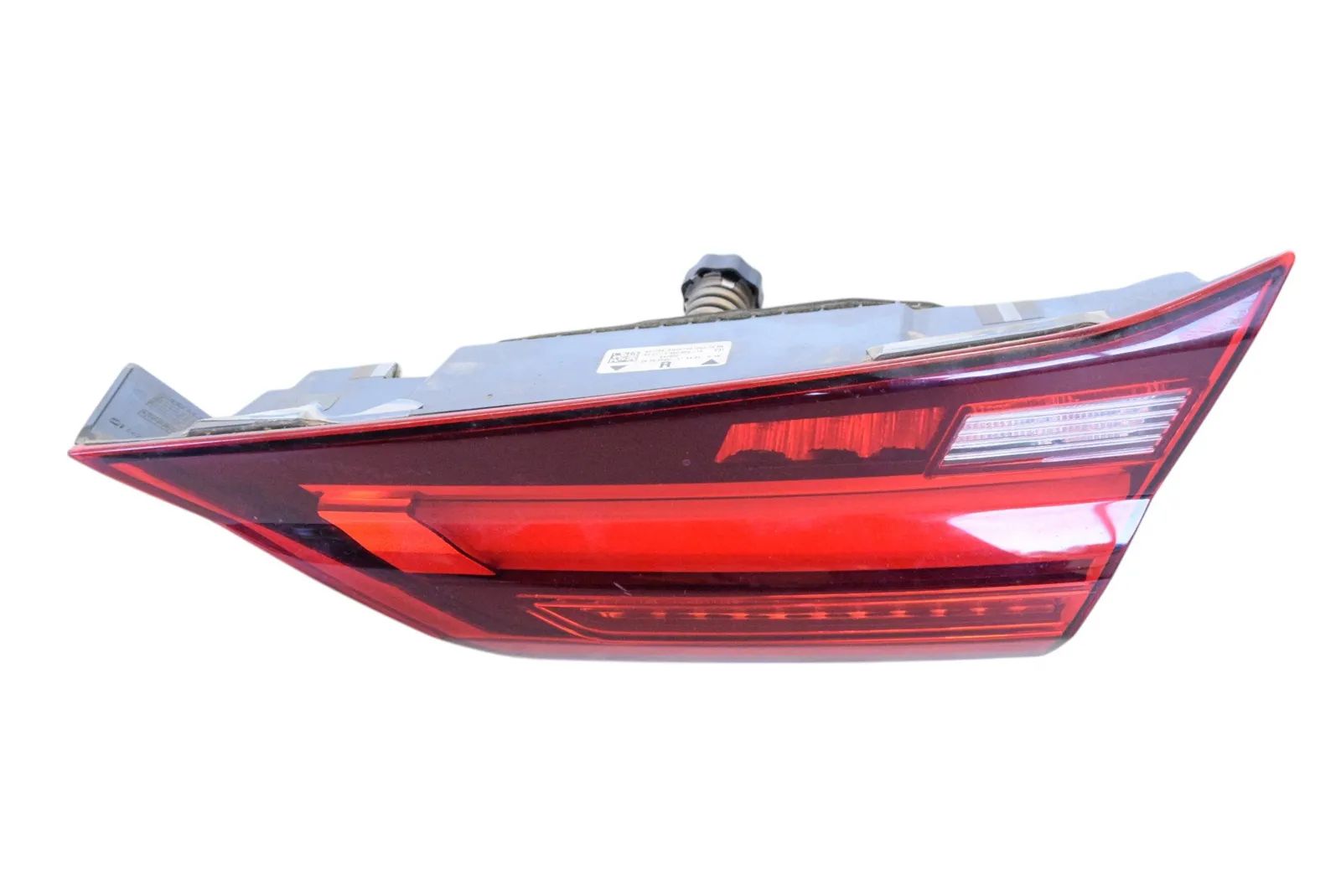 BMW 1 (F40) Right Side Tailgate Tail Light Right Side Tailgate Tail Light — BMW 1 SERIES (...