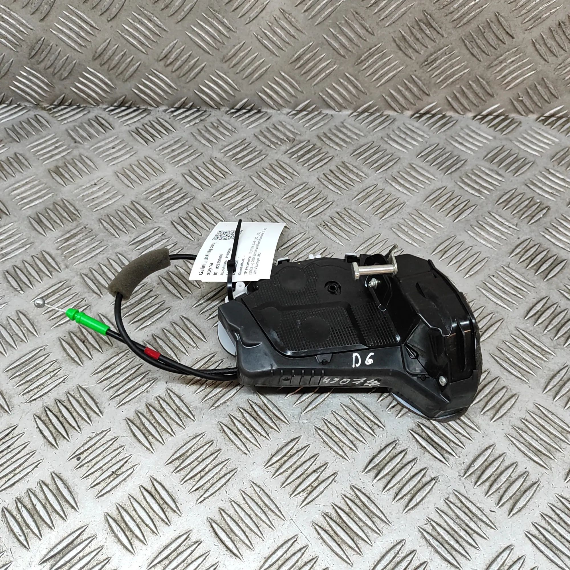 Toyota C-HR Door lock — rear right Door lock — rear right — TOYOTA C-HR (_X2_, _H2...