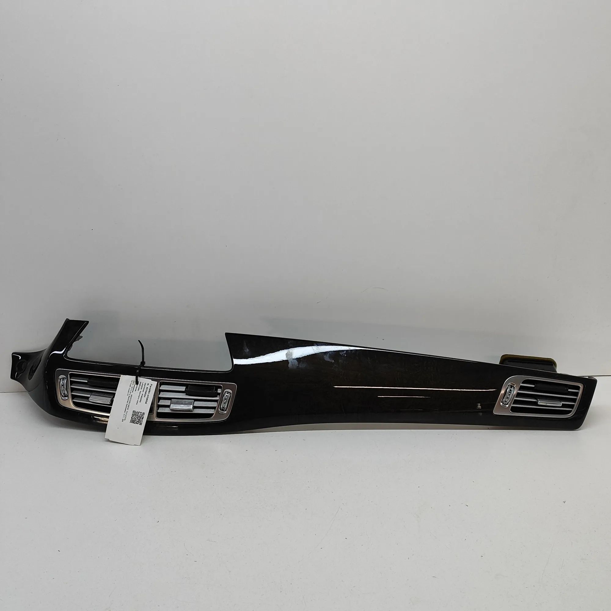 Mercedes-Benz CLS (C218) Dashboard Air Vents Dashboard Air Vents — MERCEDES BENZ CLS (C218) ...