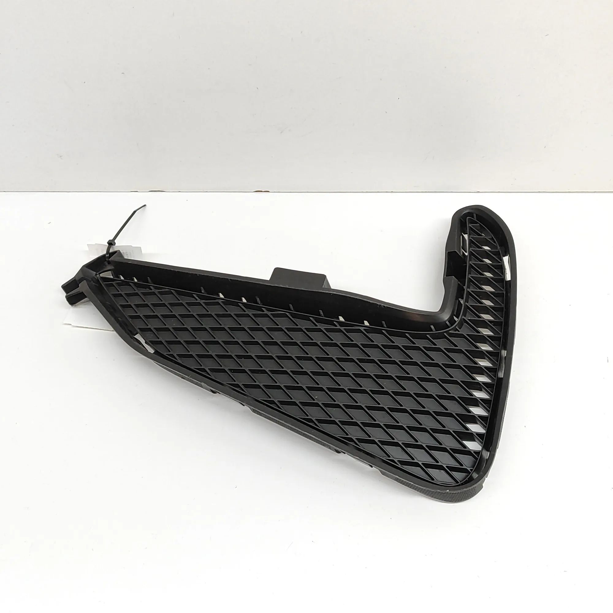Grille — front — left Brand/Model: MG MG
Year: 2024
Engine: 1.50 L
Ge...
