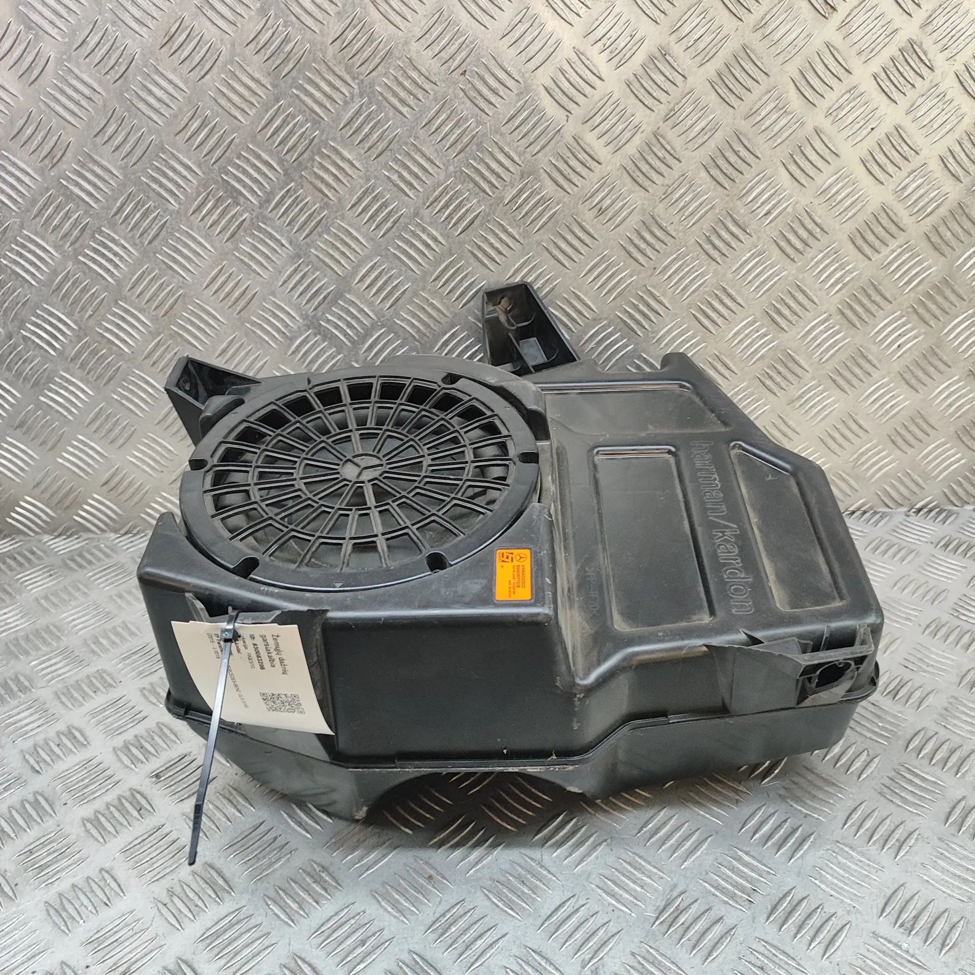 Mercedes-Benz GL / GLS (X166) Сабвуфер Subwoofer — MERCEDES BENZ GLS (X166) (2015-...)...
