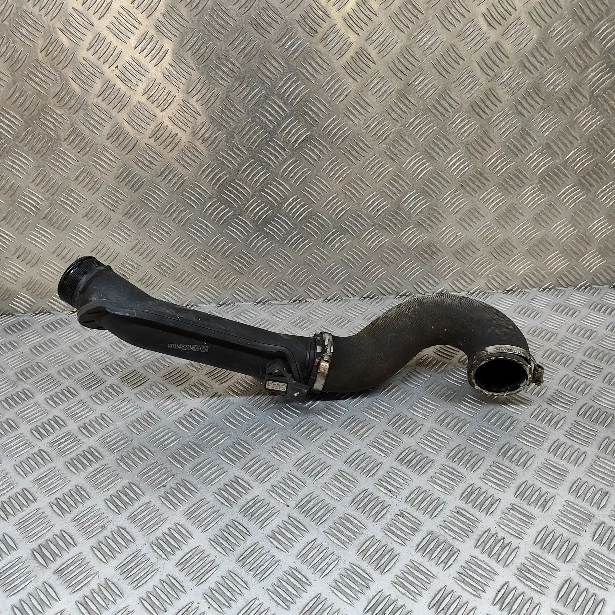 Porsche Cayenne Intercooler Hose Pipe Intercooler Hose Pipe — PORSCHE CAYENNE (92A) (...