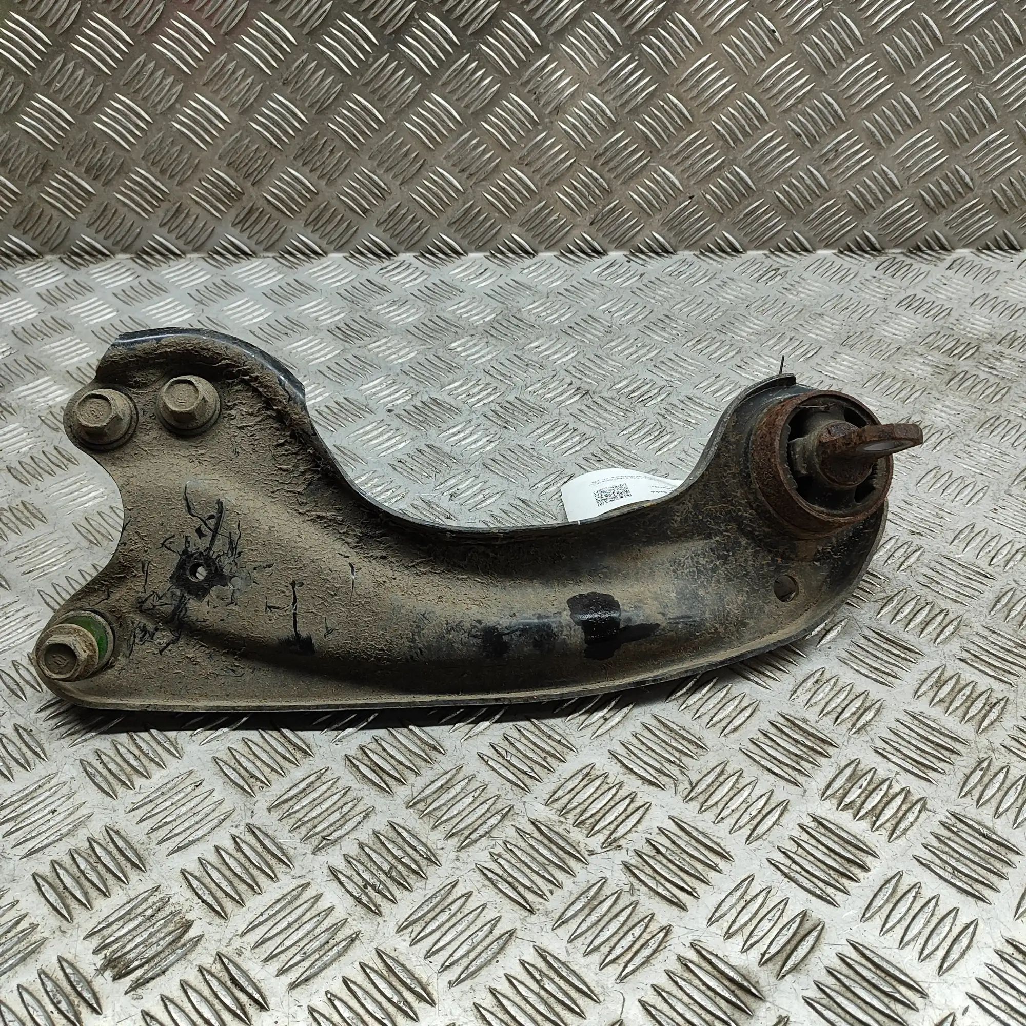Honda Civic Control arm — rear left Control arm — rear left — HONDA CIVIC (X Hatchb...