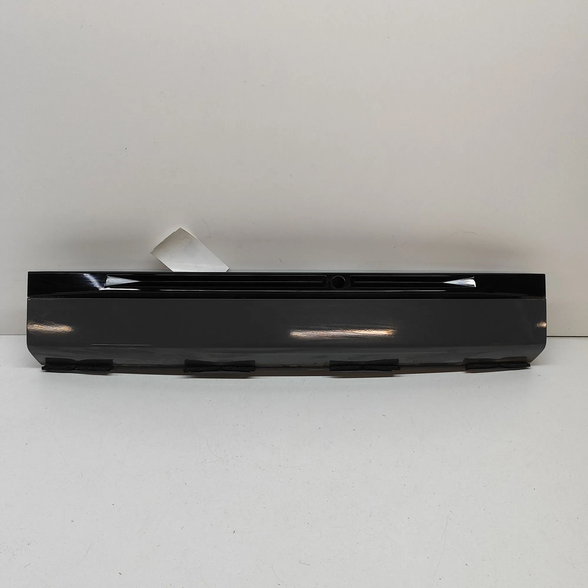 Peugeot 2008 Trim Number Plate Light Trim Number Plate Light — PEUGEOT 2008 (II) (20...