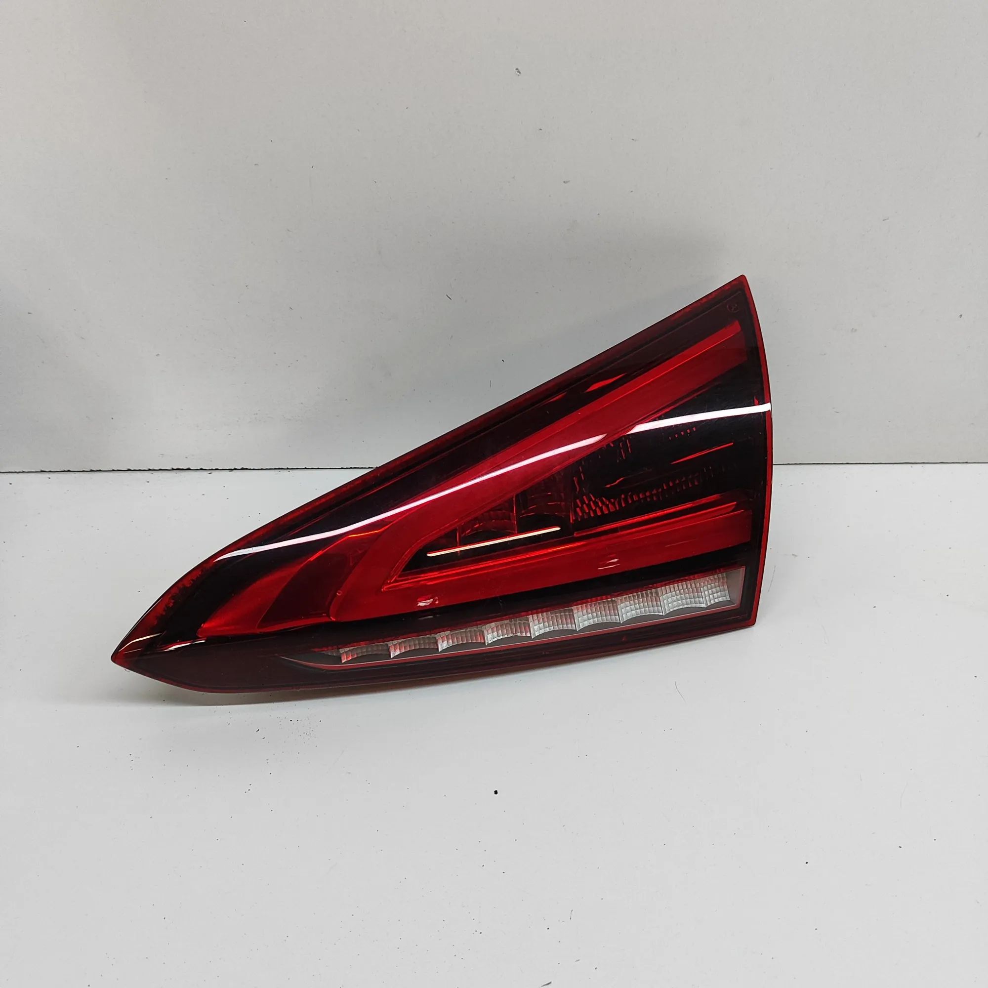 Mercedes-Benz A (W177) Right Side Tailgate Tail Light Right Side Tailgate Tail Light — MERCEDES BENZ ...
