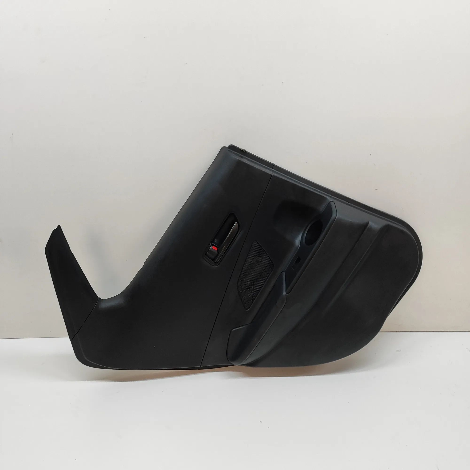 Toyota C-HR Rear Left Door Panel Rear Left Door Panel — TOYOTA C-HR (_X2_, _H2_)...
