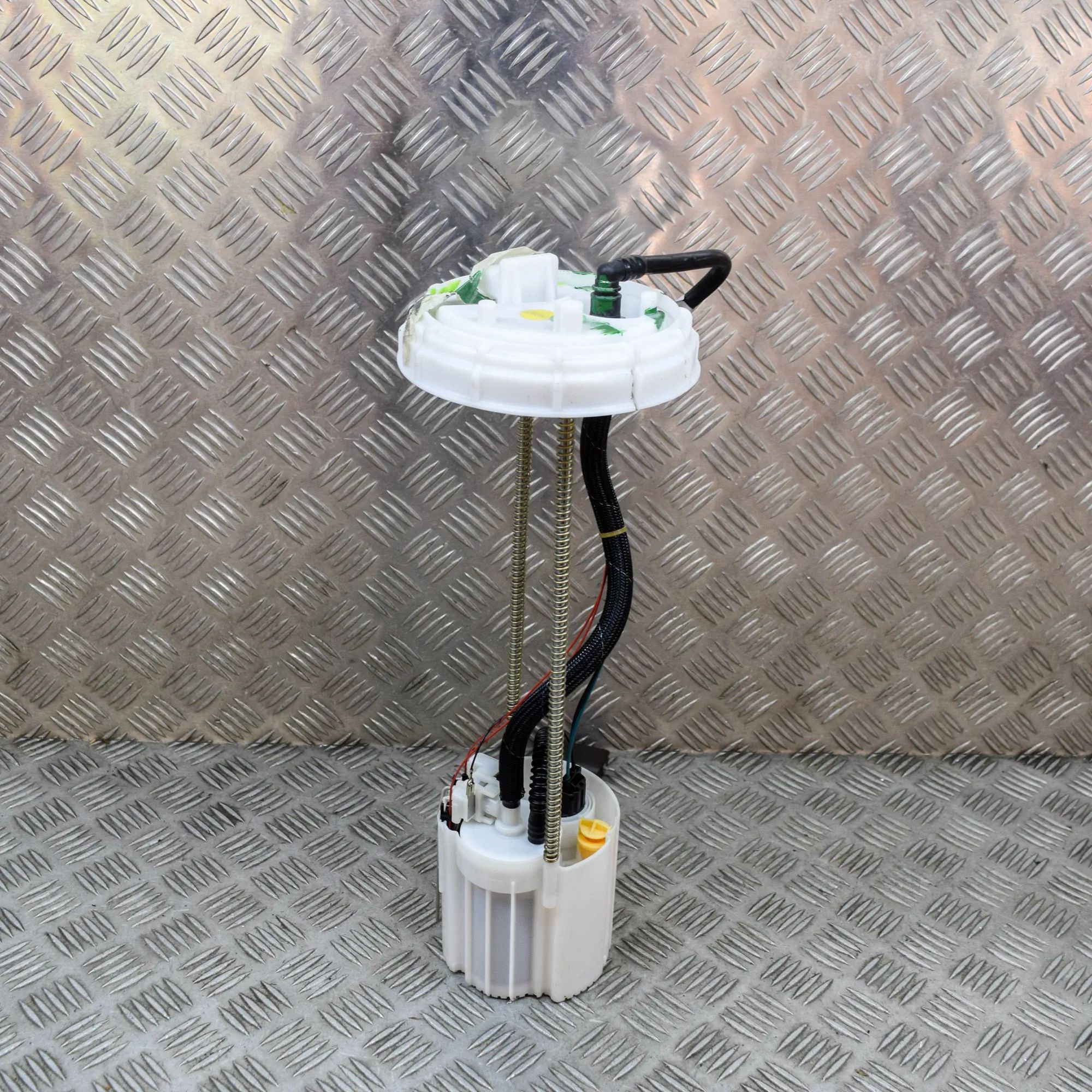 Maserati GranTurismo / GranCabrio Fuel Tank Pump Fuel Tank Pump — MASERATI GRAN (TURISMO) (2007-...