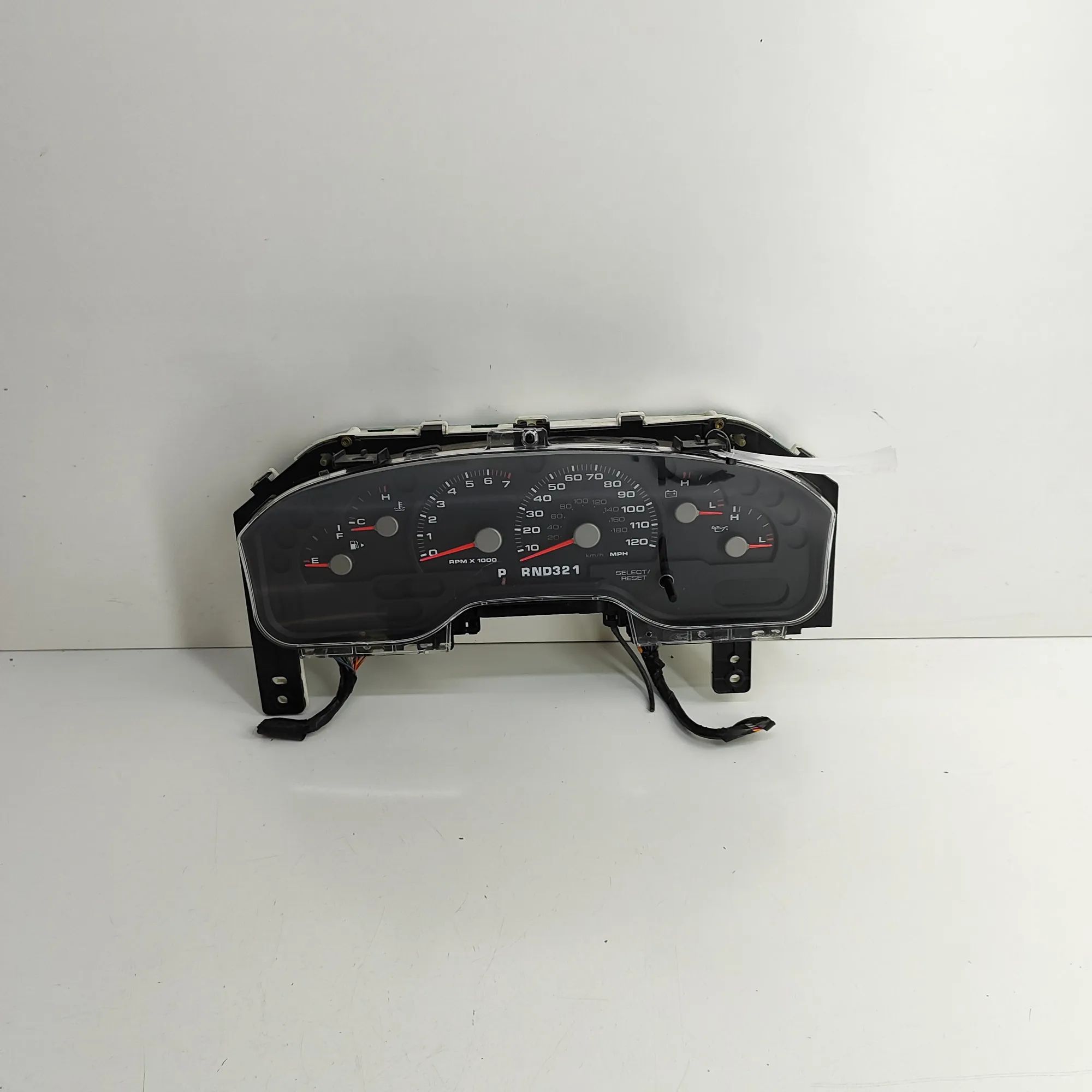 Instrument Cluster Speedometer Brand/Model: FORD USA EXPLORER
Year: 2001
Engin...