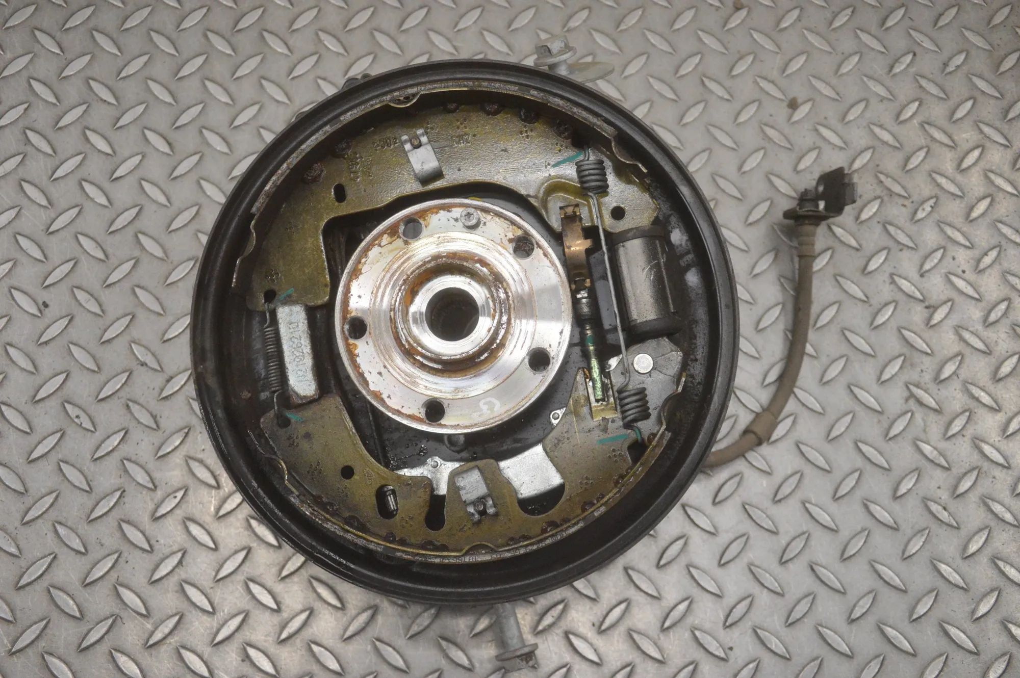 Volkswagen ID.3 Rear Right Wheel Hub Rear Right Wheel Hub — VW ID.3 (E11) (2019-...)...