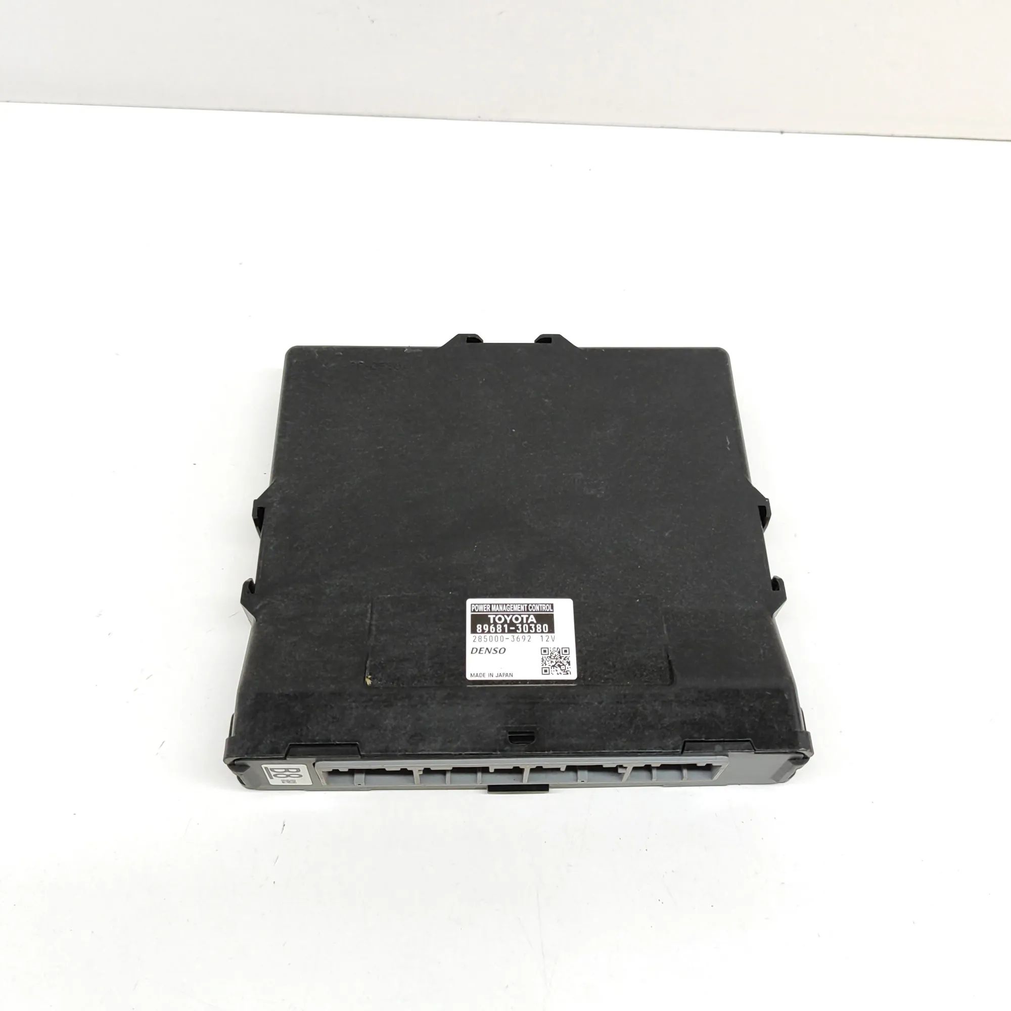 Lexus GS Power Distribution Unit Power distribution unit — LEXUS GS (_L1_) (2011...
