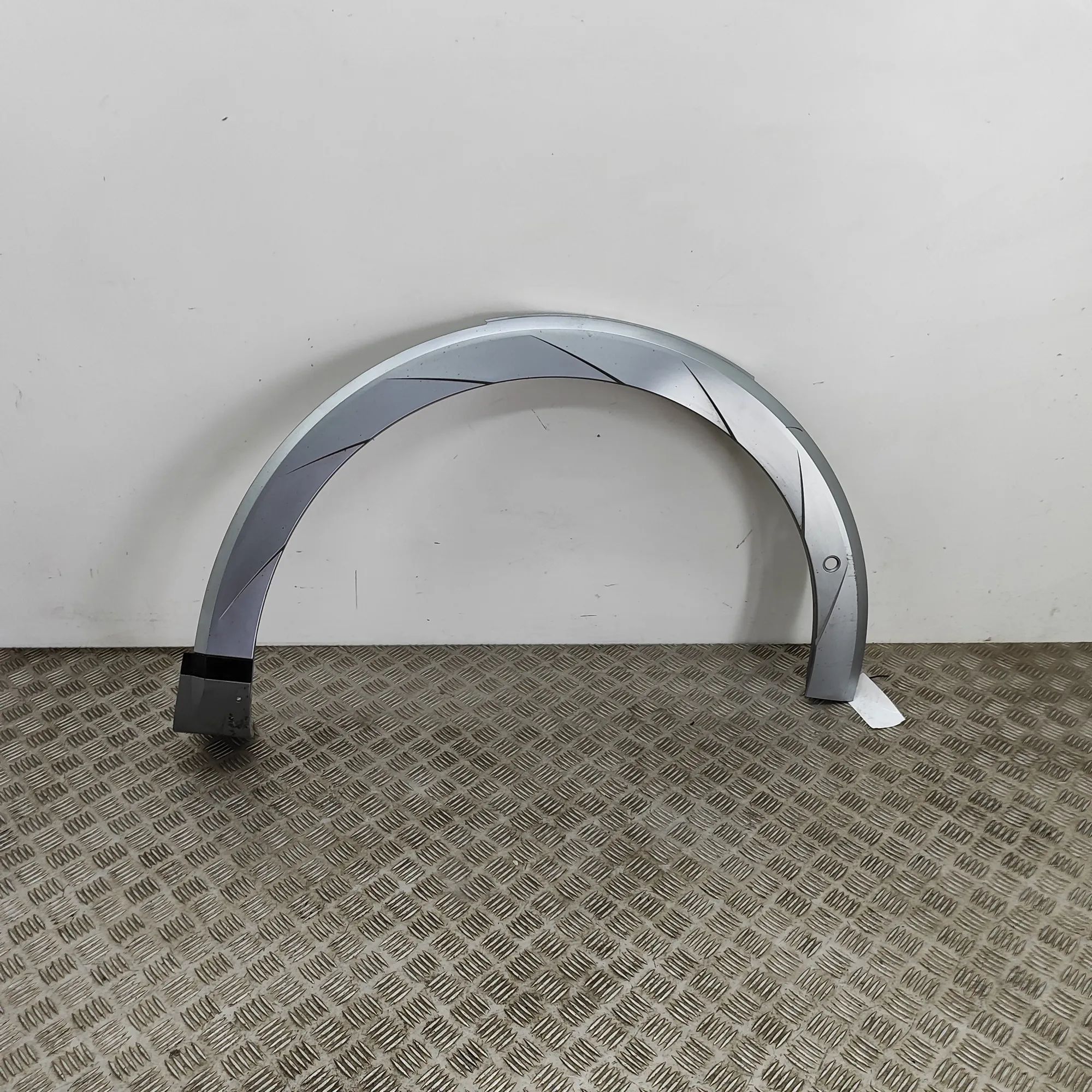 Hyundai Ioniq Wheel arch trim — front right Wheel arch trim — front right — HYUNDAI IONIQ (...