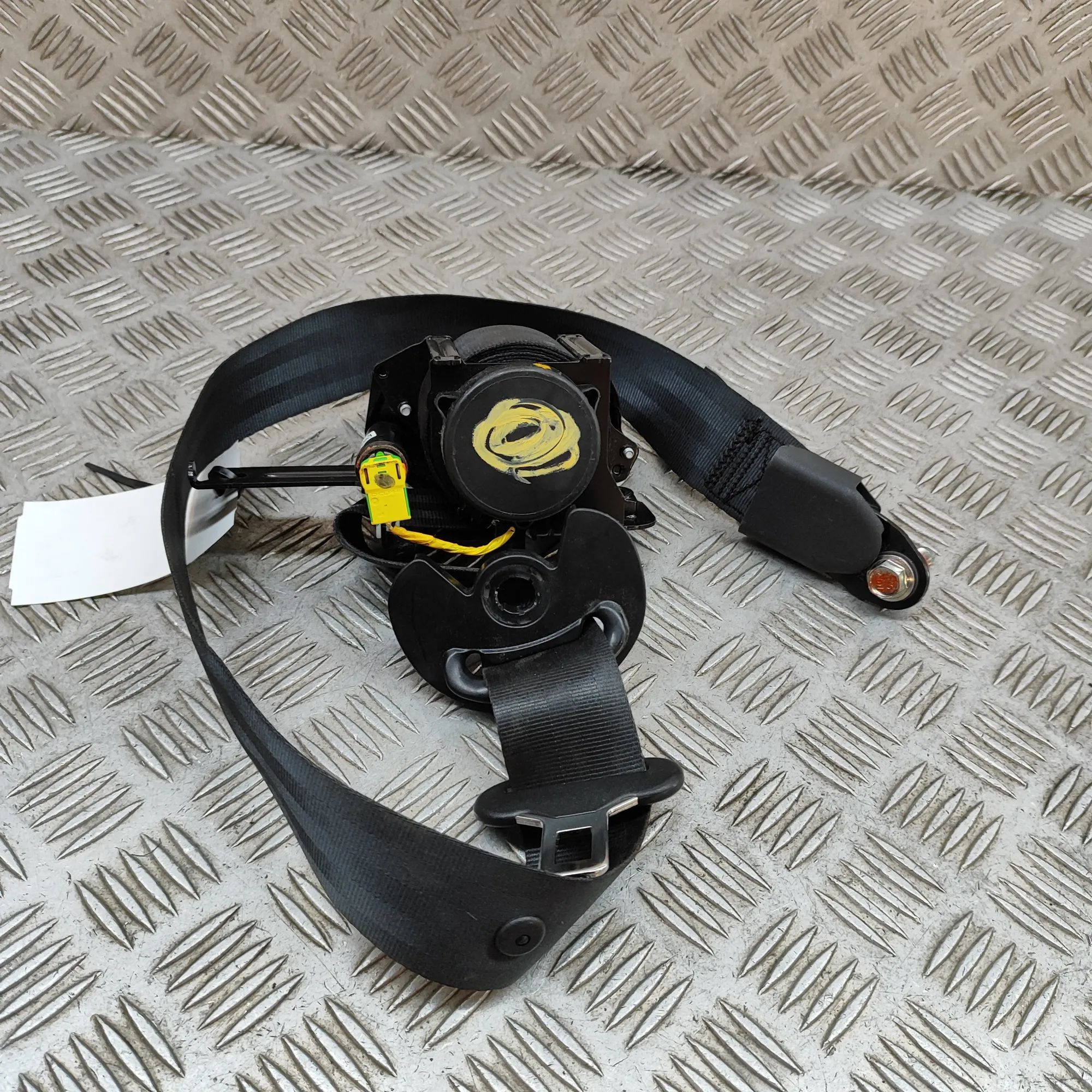 Kia Optima (JF) Front Left Seatbelt Front Left Seatbelt — KIA OPTIMA (2015-...) — 8...