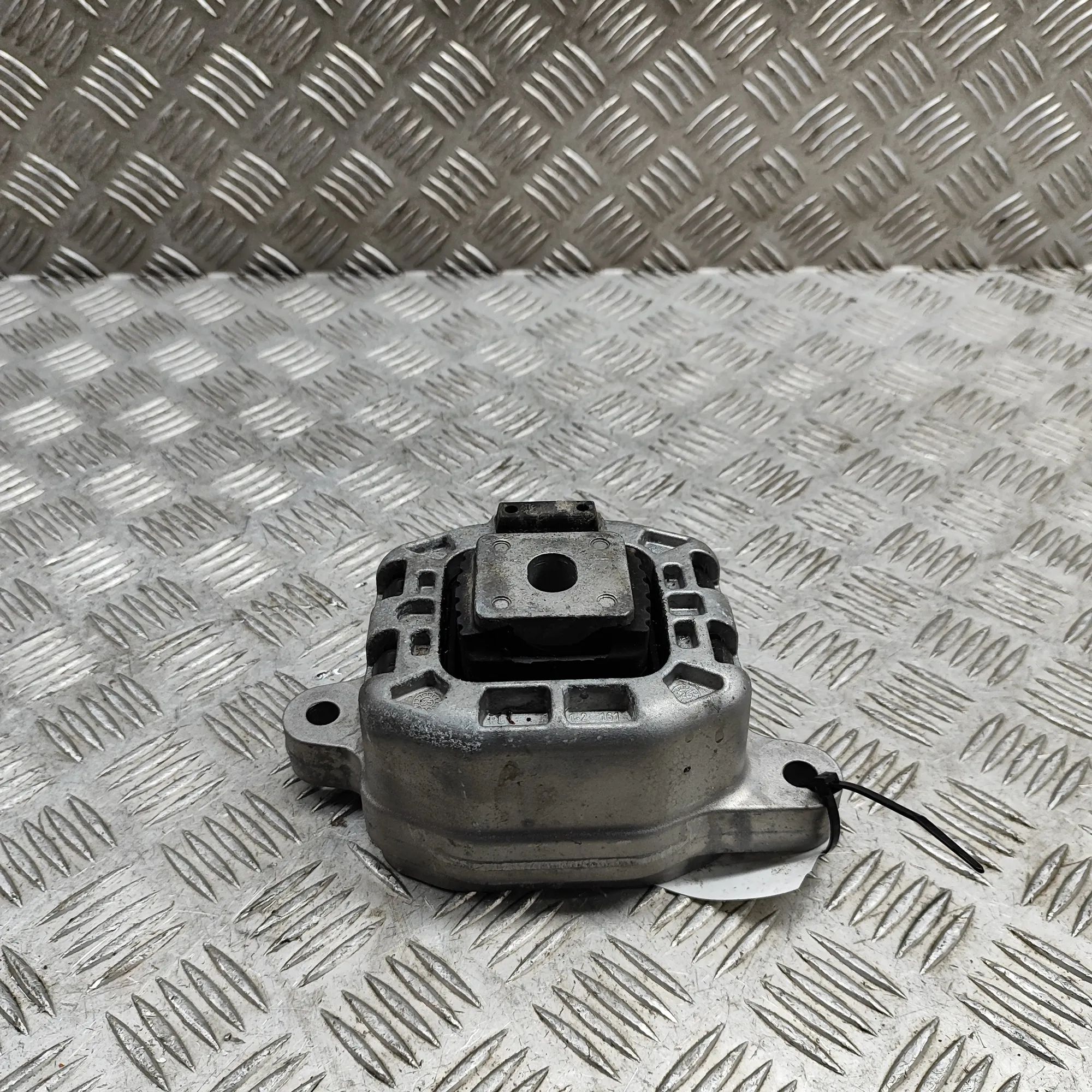 BMW X1 / iX1 (U11) Right Side Engine Mount Right Side Engine Mount — BMW IX1 (U11 BEV) (20...