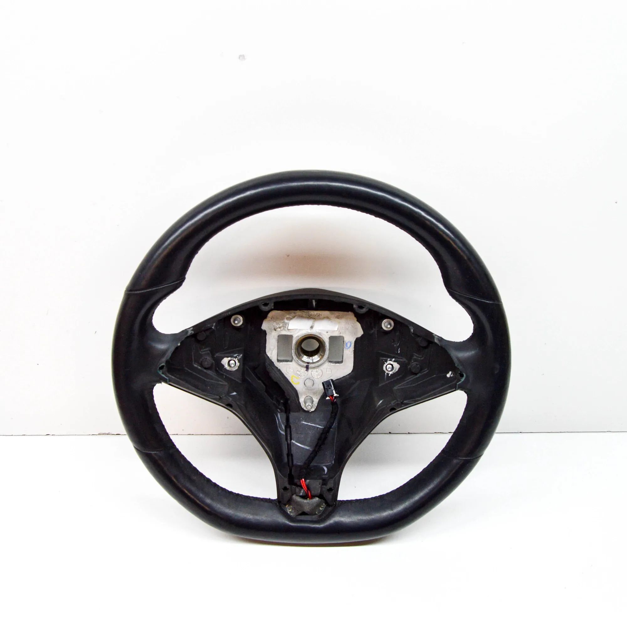 Tesla Model S steering wheel Steering Wheel — TESLA MODEL S (2012-...) — 249...