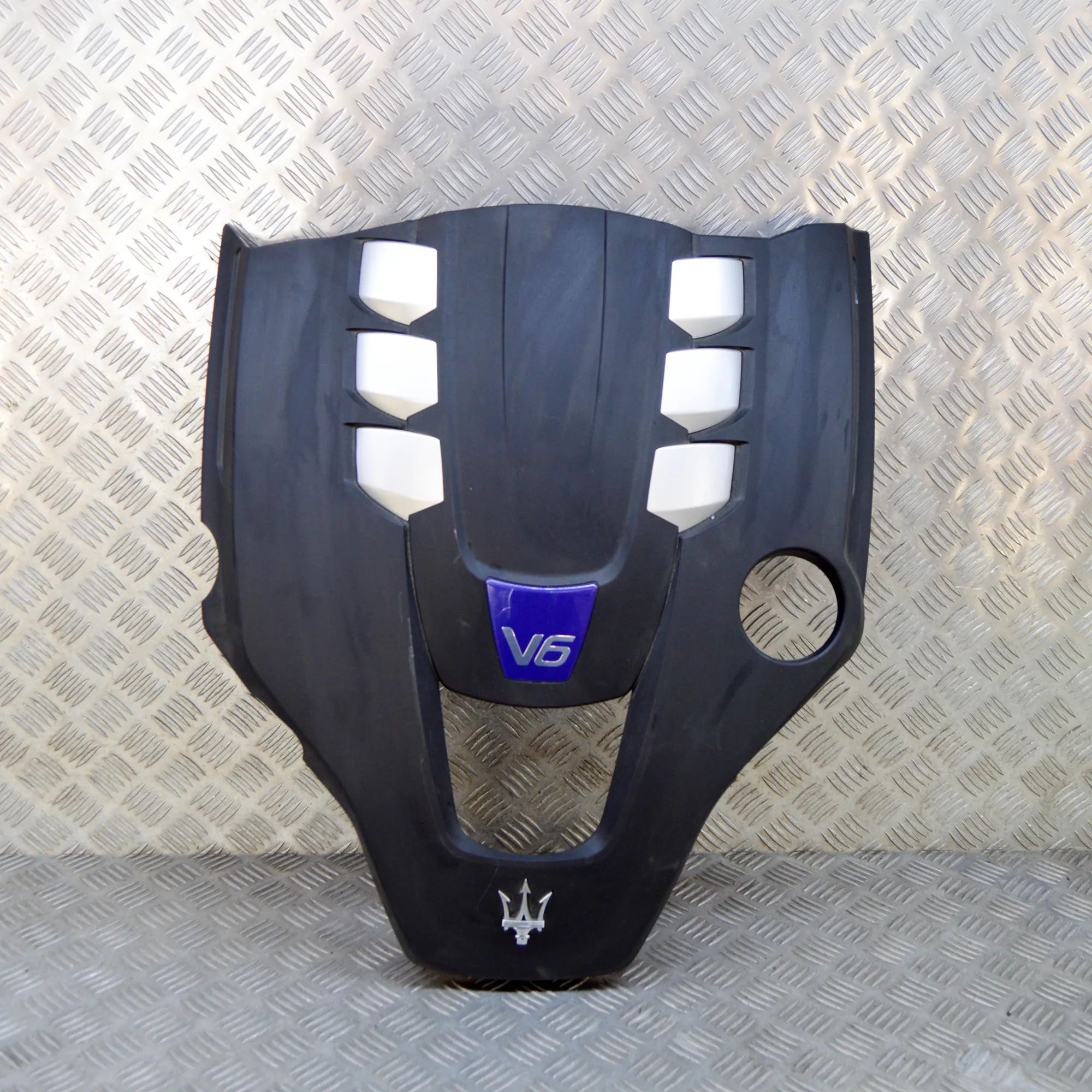 Maserati Ghibli Mootorikate (1.9 TDi) Engine cover — MASERATI GHIBLI (M157) (2013-......