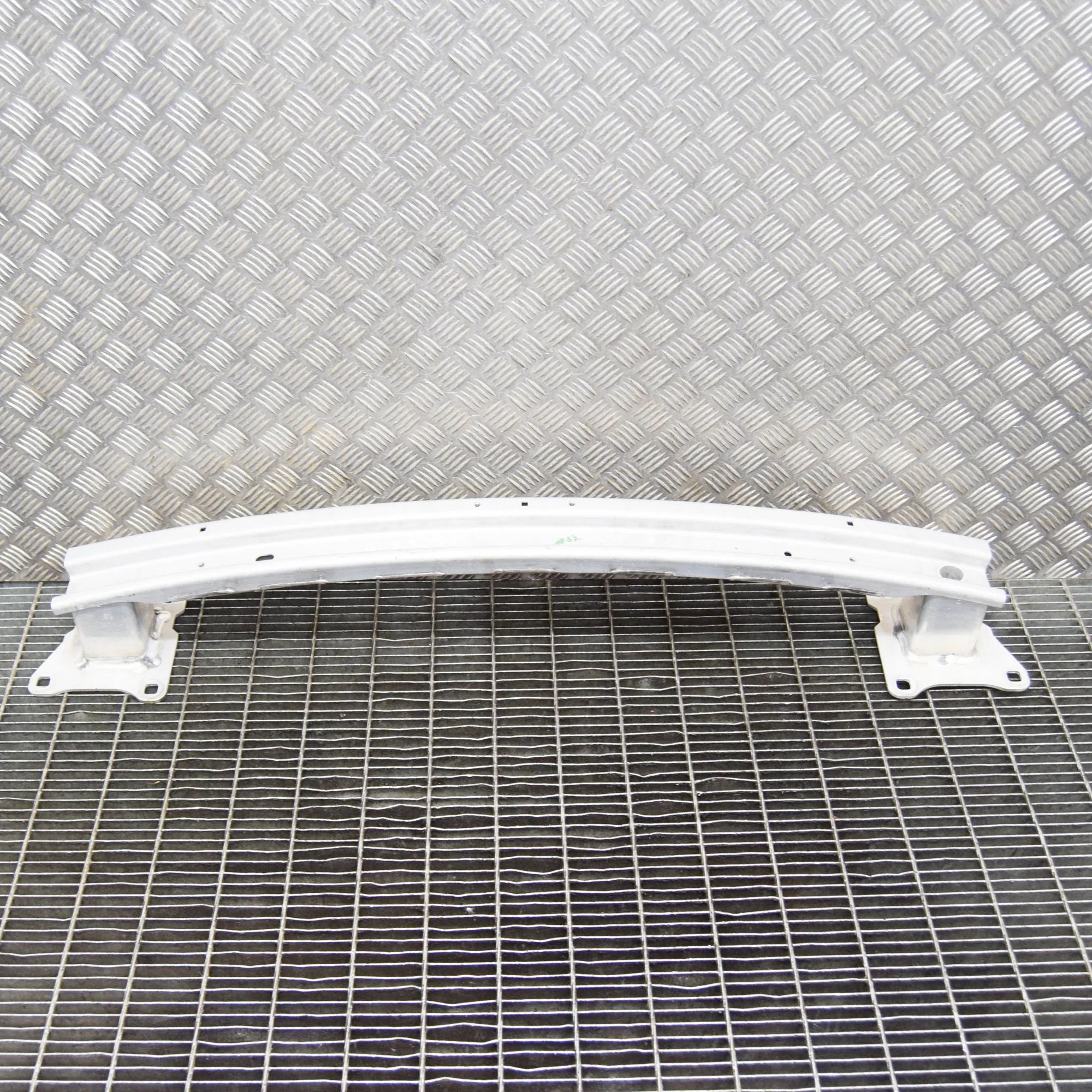 Jaguar E-Pace Rear Crash Reinforcement Bar Rear Crash Reinforcement Bar — JAGUAR E-PACE (X...