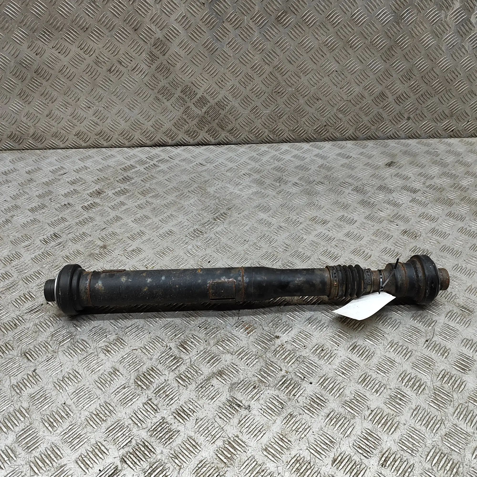 Volkswagen Touareg Gearbox Short Propshaft Gearbox Short Propshaft — VW TOUAREG (7P5) (200...