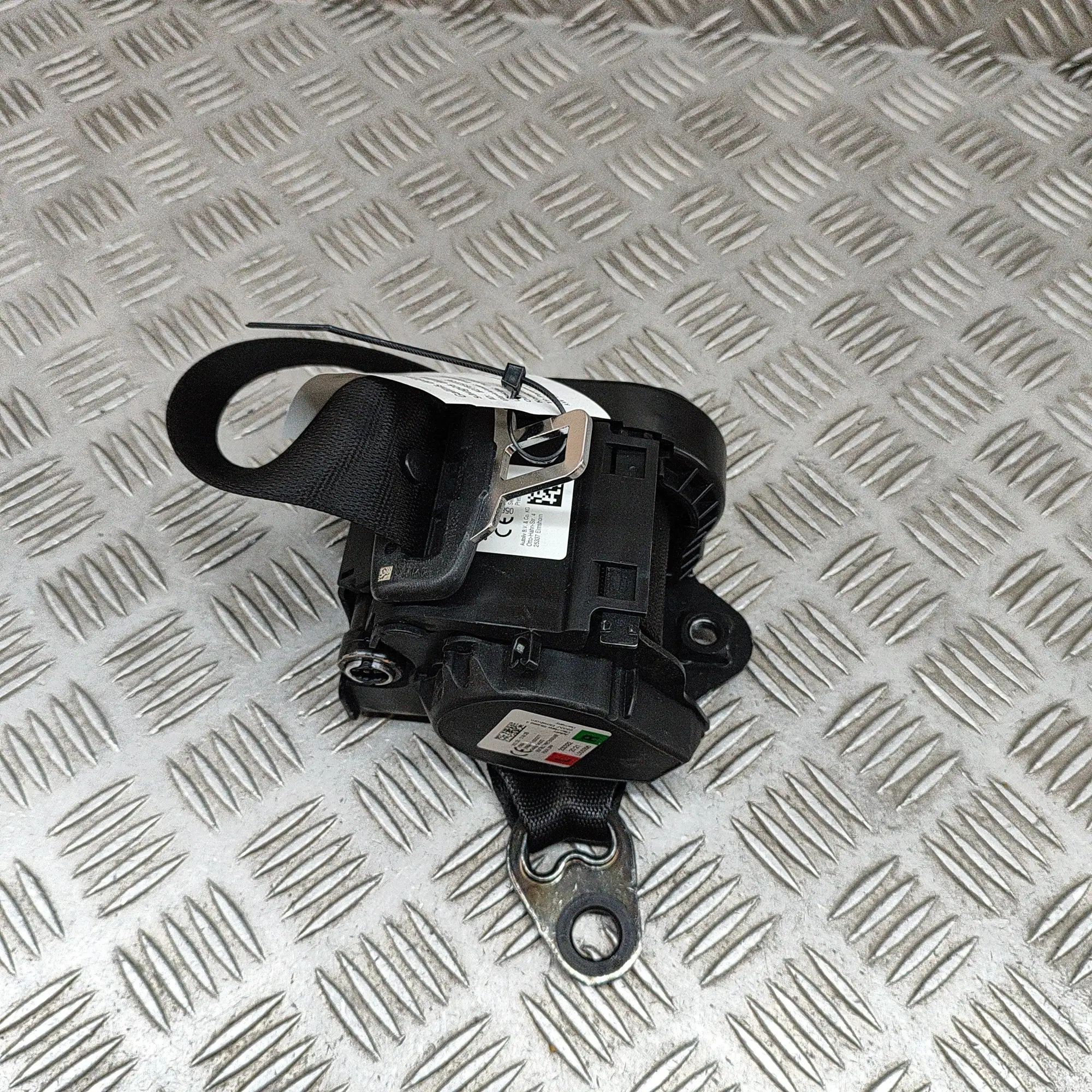 BMW iX (I20) Rear Right Seatbelt Rear Right Seatbelt — BMW IX (I20) (2021-...) —...
