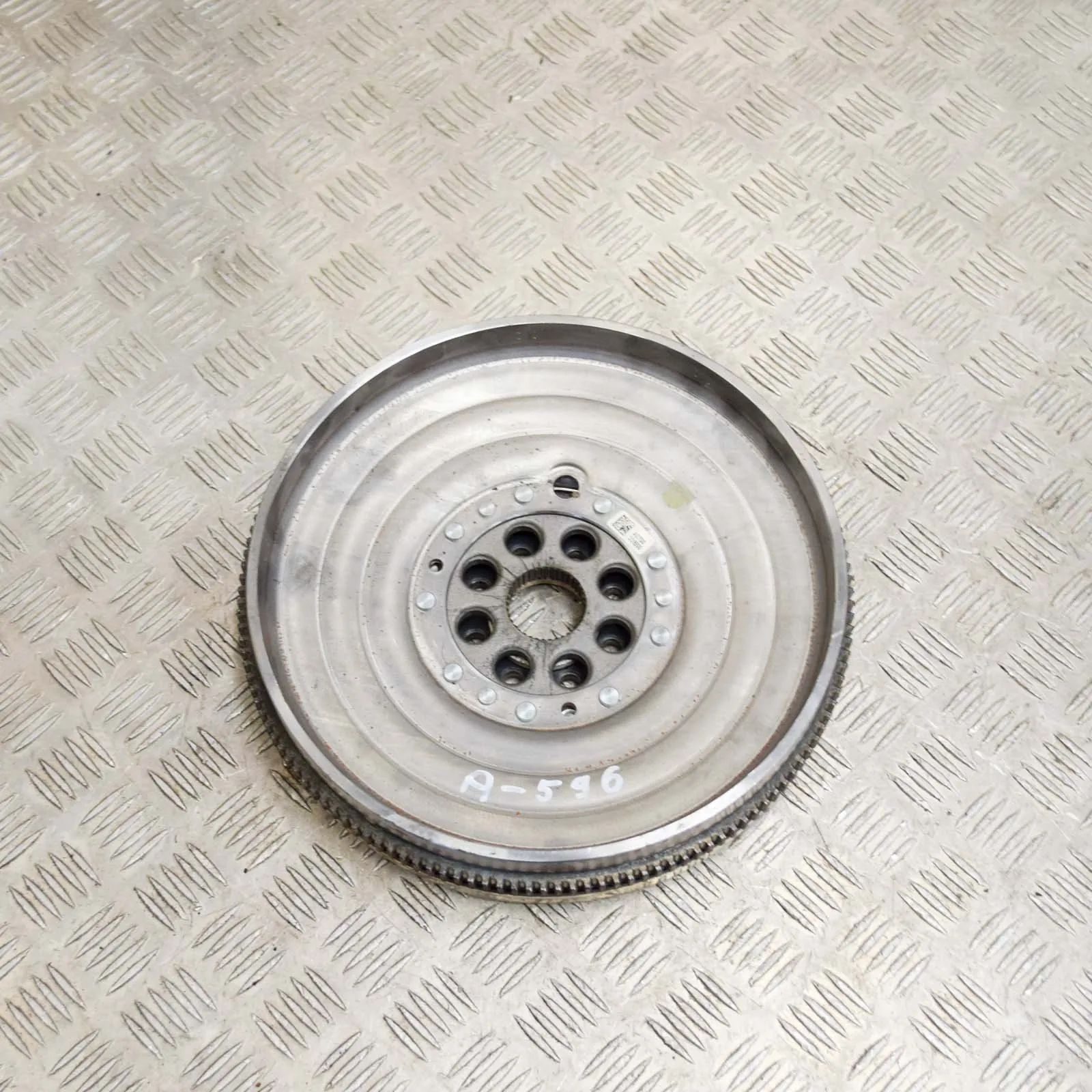 Mercedes-Benz GLA (X156) Flywheel Disc Automatic Flywheel Disc Automatic — MERCEDES BENZ GLA (X1...