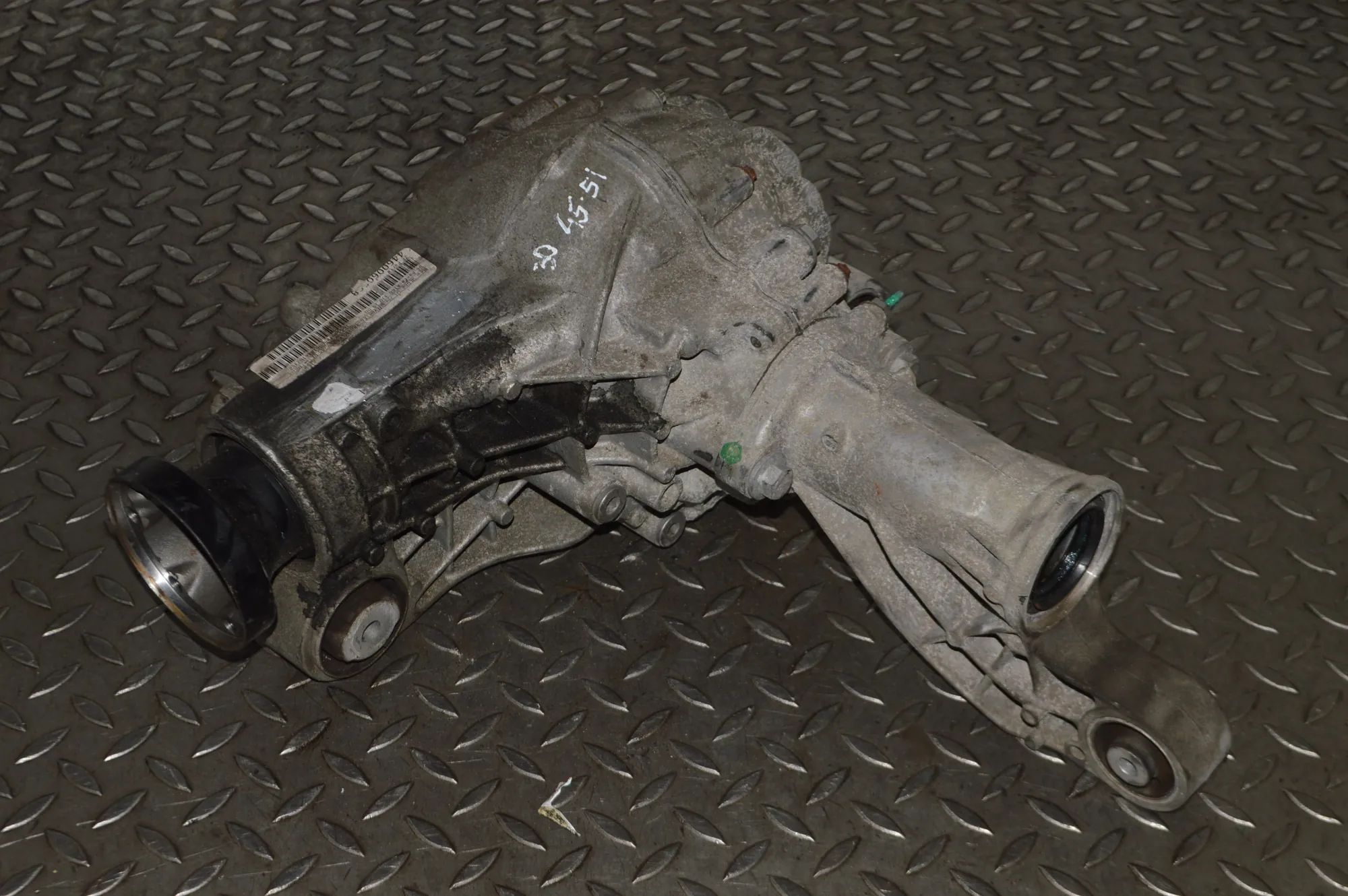 Mercedes-Benz ML / GLE (W166) front differential Front differential — MERCEDES BENZ GLE (W166) (...