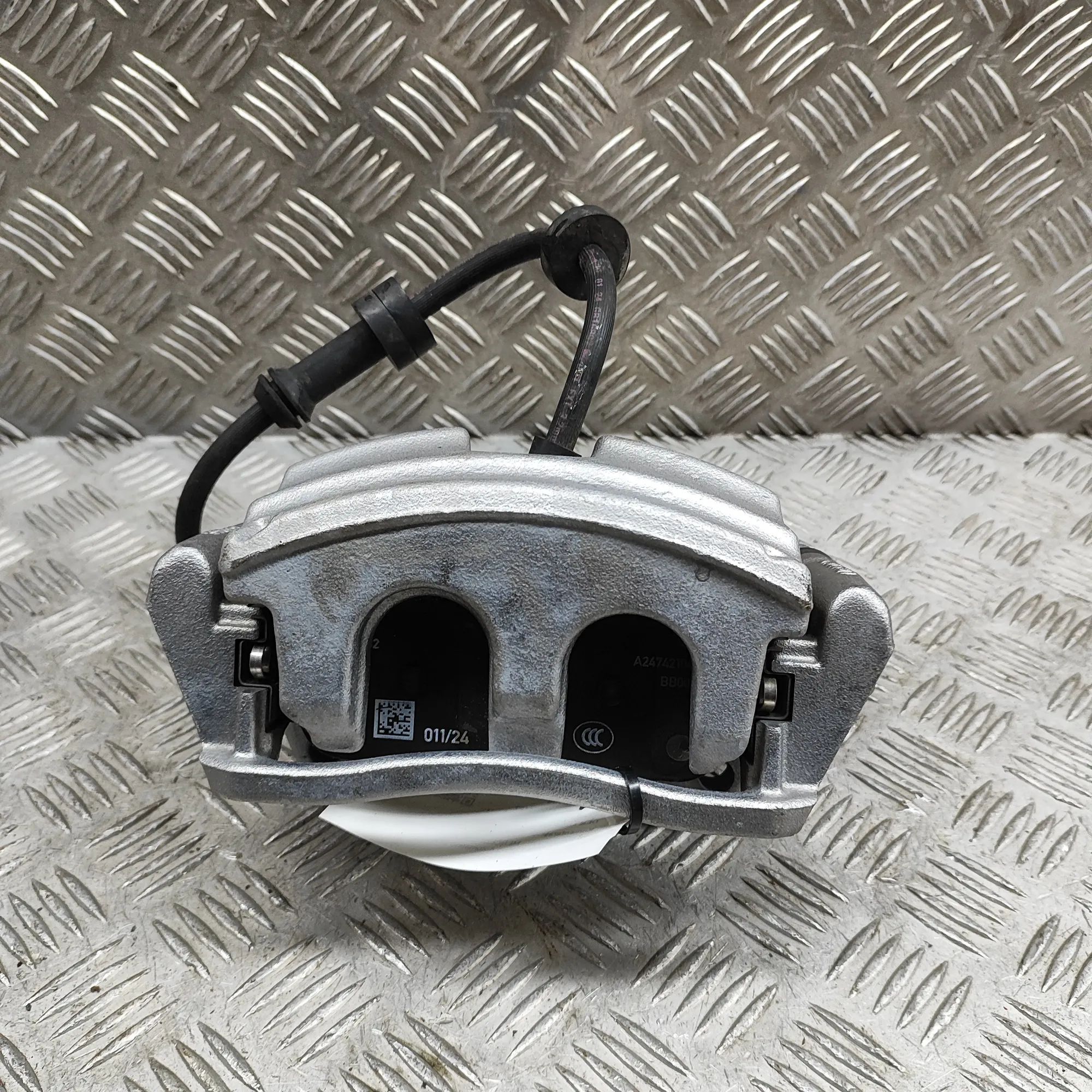 Mercedes-Benz GLB / EQB (X247) Brake caliper — front right Brake caliper — front right — MERCEDES BENZ EQB...
