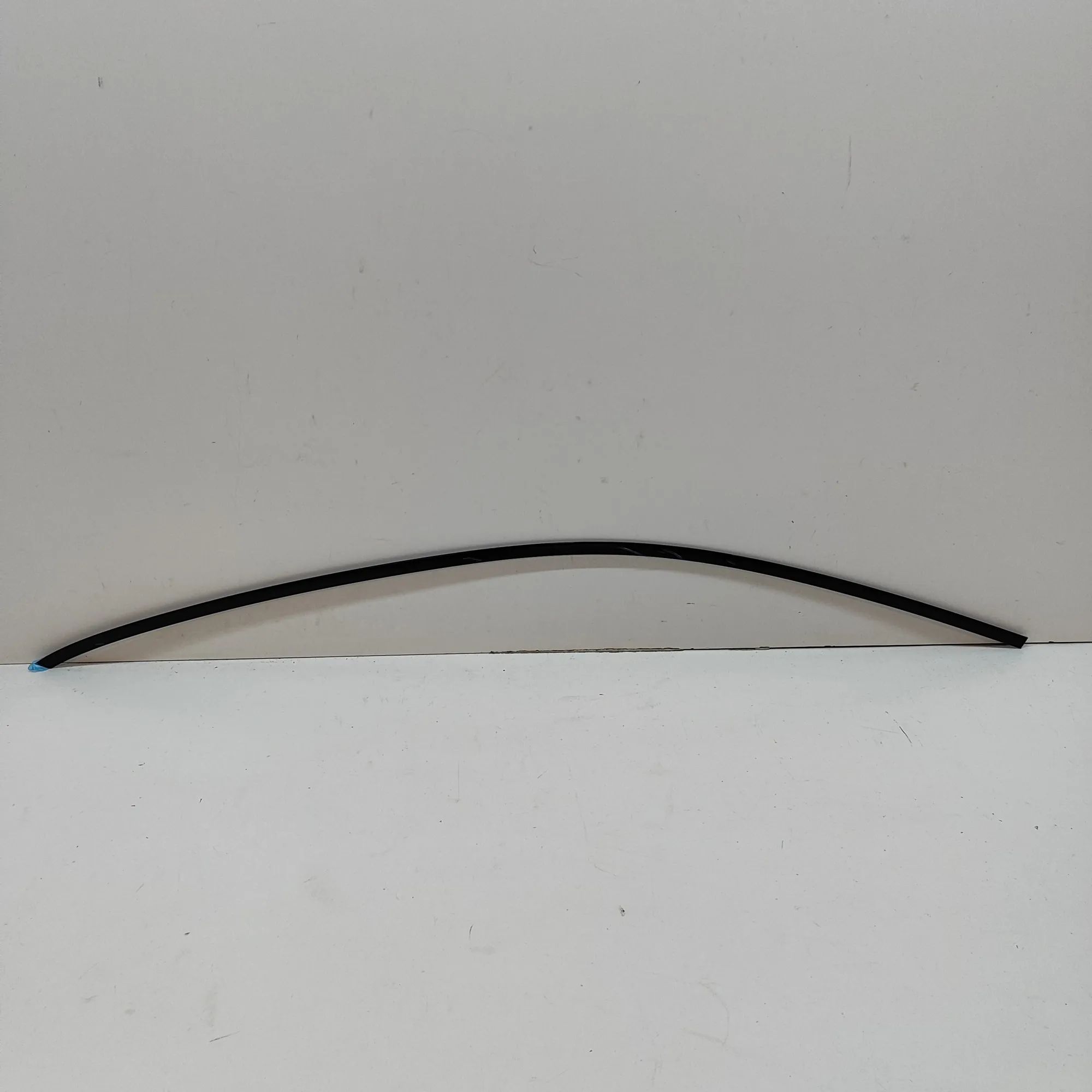 Audi Q3 (8U) Upper door trim strip — front left Upper door trim strip — front left — AUDI Q3 (F...