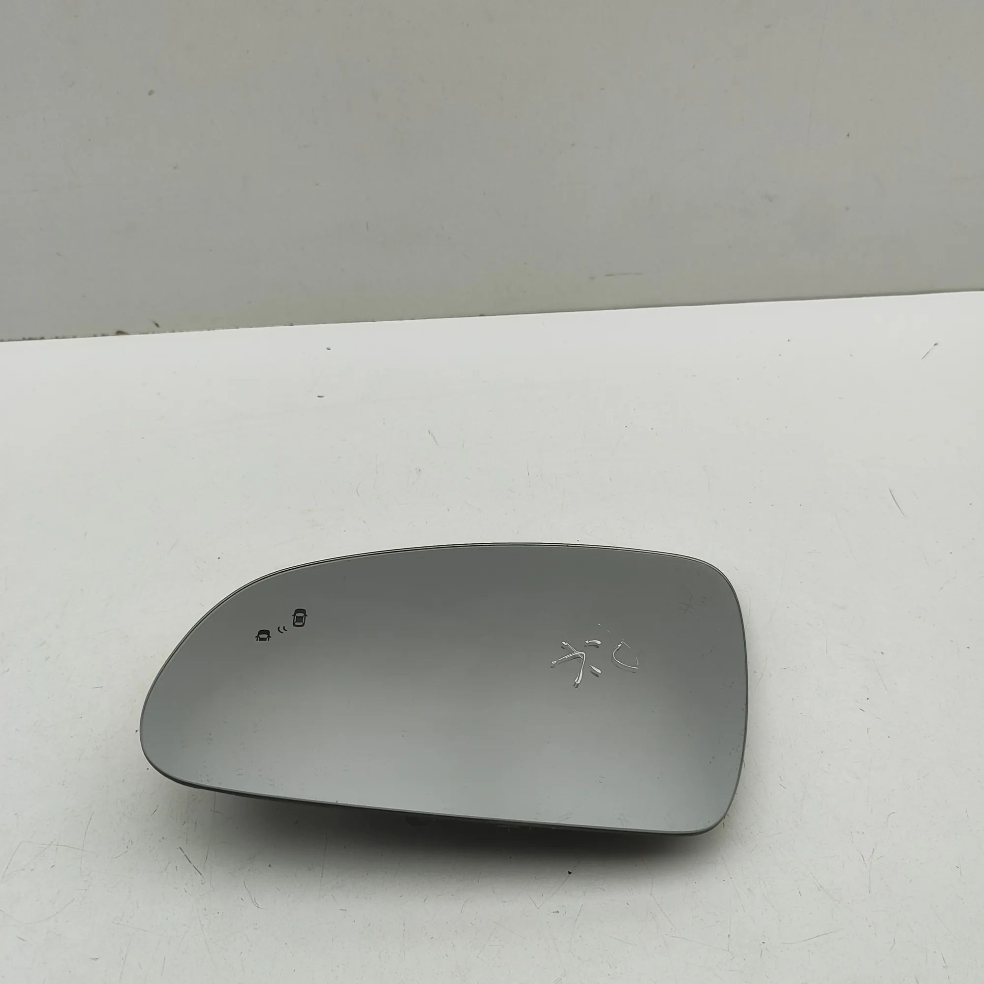 Hyundai Kona Front Left Door Mirror Glass Front Left Door Mirror Glass — HYUNDAI KONA (20...