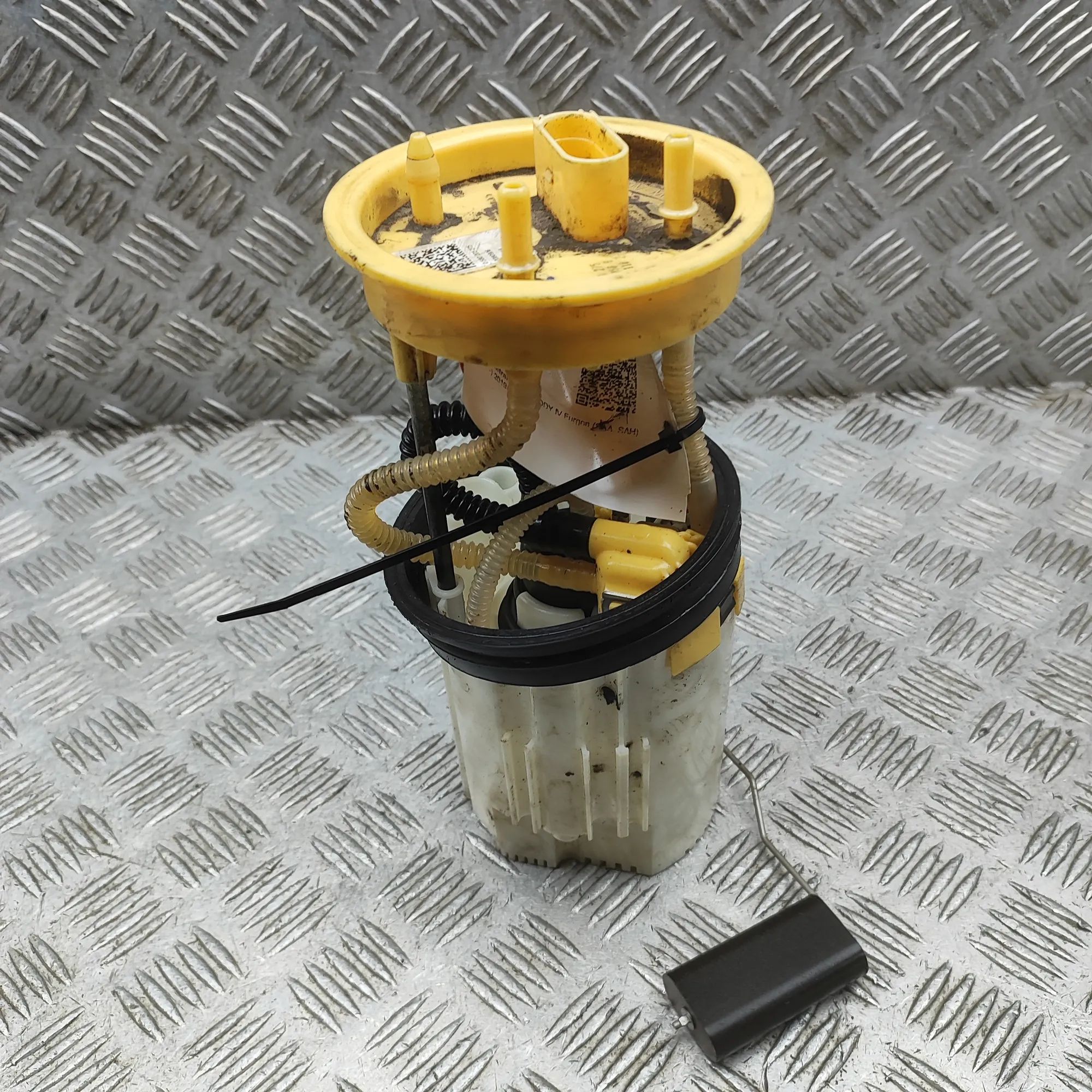 Volkswagen Caddy (2K) Fuel Tank Pump Fuel Tank Pump — VW CADDY (IV Van SAA, SAH) (20...