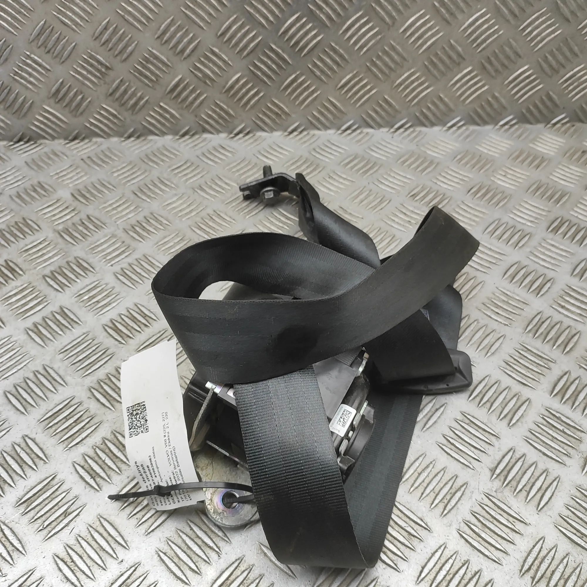Volvo V60 Rear Right Seatbelt Rear Right Seatbelt — VOLVO V60 (II 225, 227) (...