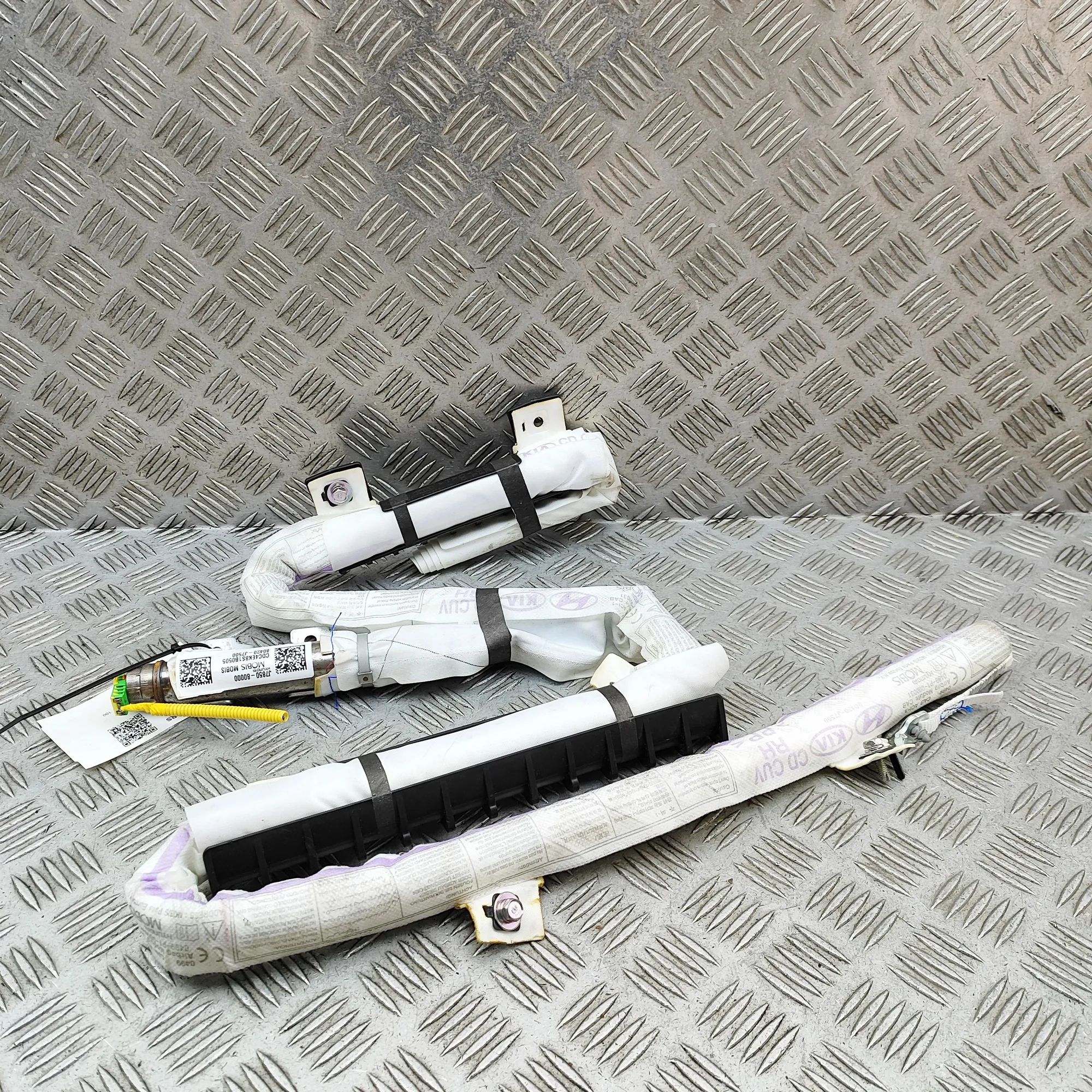 Kia Ceed (CD) Right Side Roof Safety Curtain SRS Right Side Roof Safety Curtain SRS — KIA XCEED ...