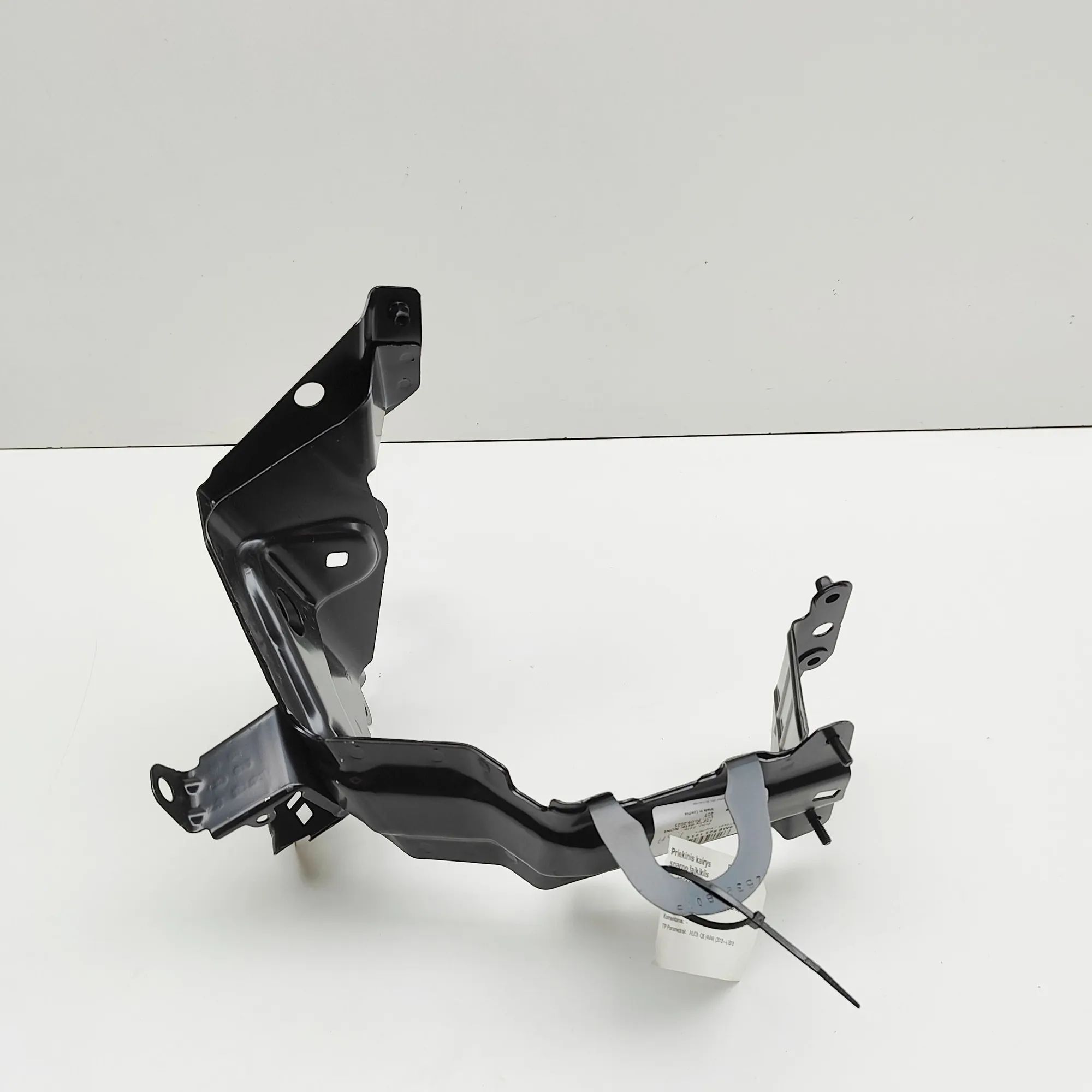 Audi Q8 Fender bracket — front left Fender bracket — front left — AUDI Q8 (4MN) (20...