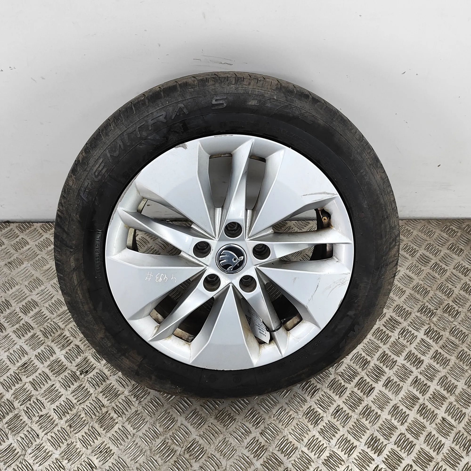 Skoda Octavia Alloy Wheel Alloy wheel — SKODA OCTAVIA (IV Combi) (2019-.....