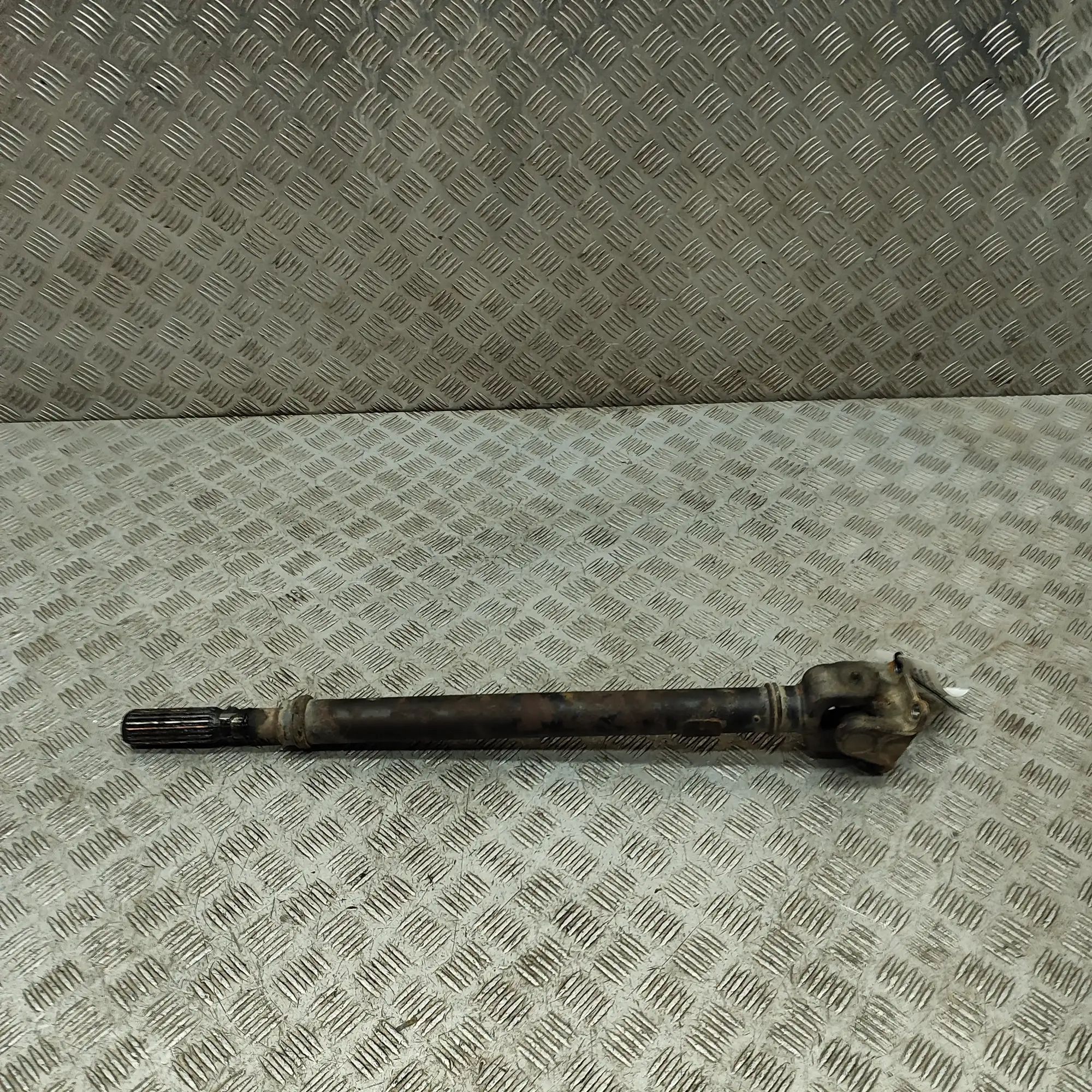 Isuzu D-Max Gearbox Short Propshaft Gearbox Short Propshaft — ISUZU D-MAX (II TFR, ...