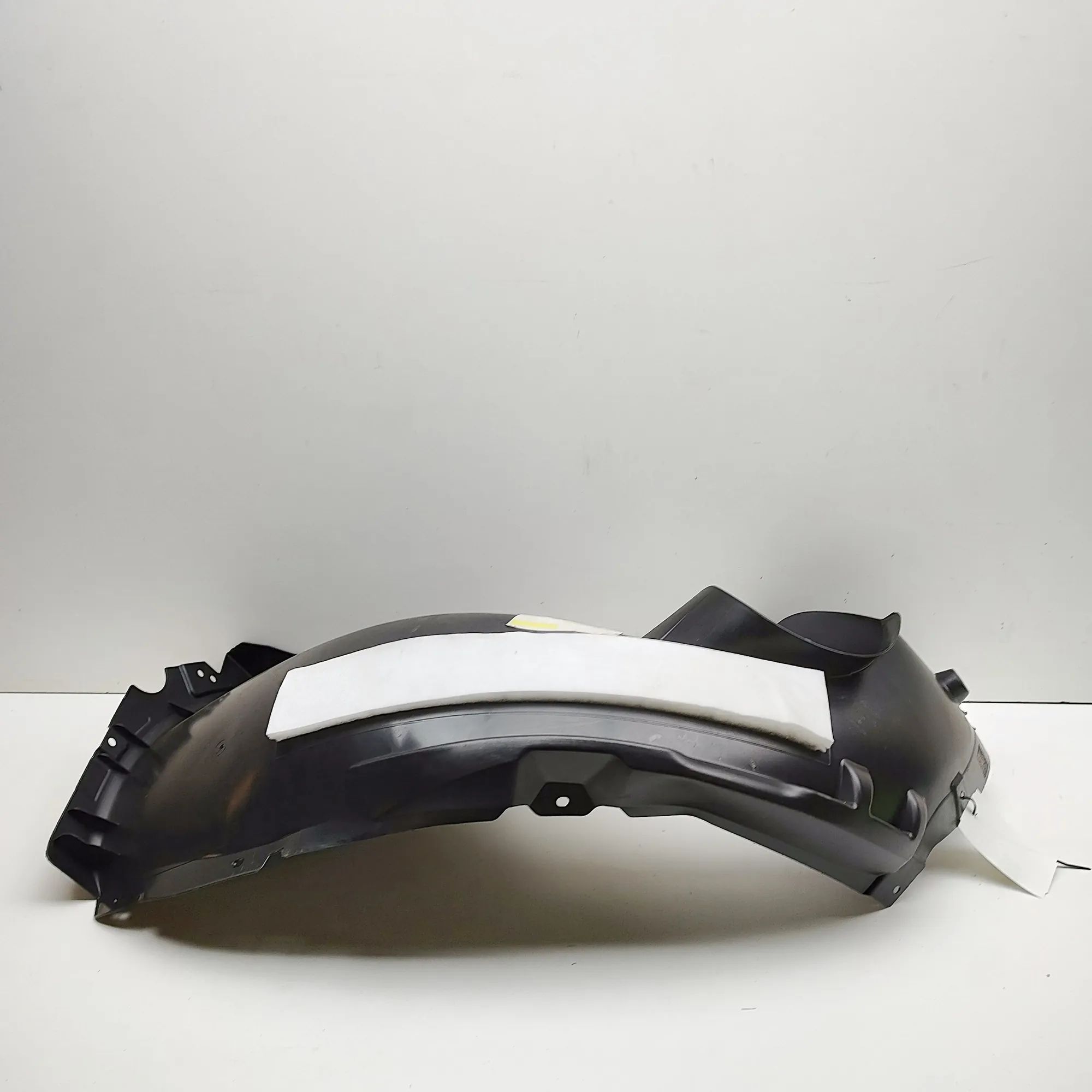 Volkswagen Golf 7 Front Right Arch Liner Front Right Arch Liner — VW GOLF (VIII CD1) (20...