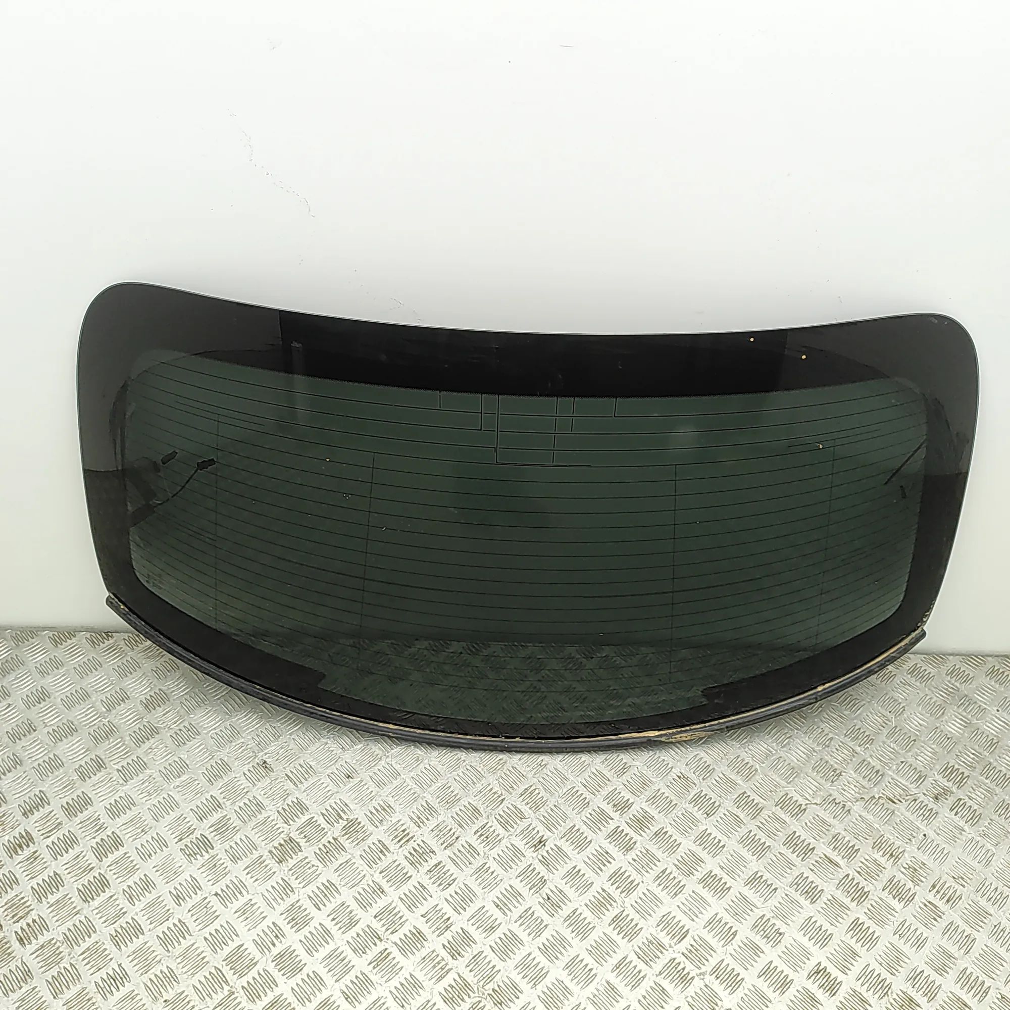 Mercedes-Benz CLA (C117) Rear Window glass Rear window glass — MERCEDES BENZ CLA (Coupe C1...
