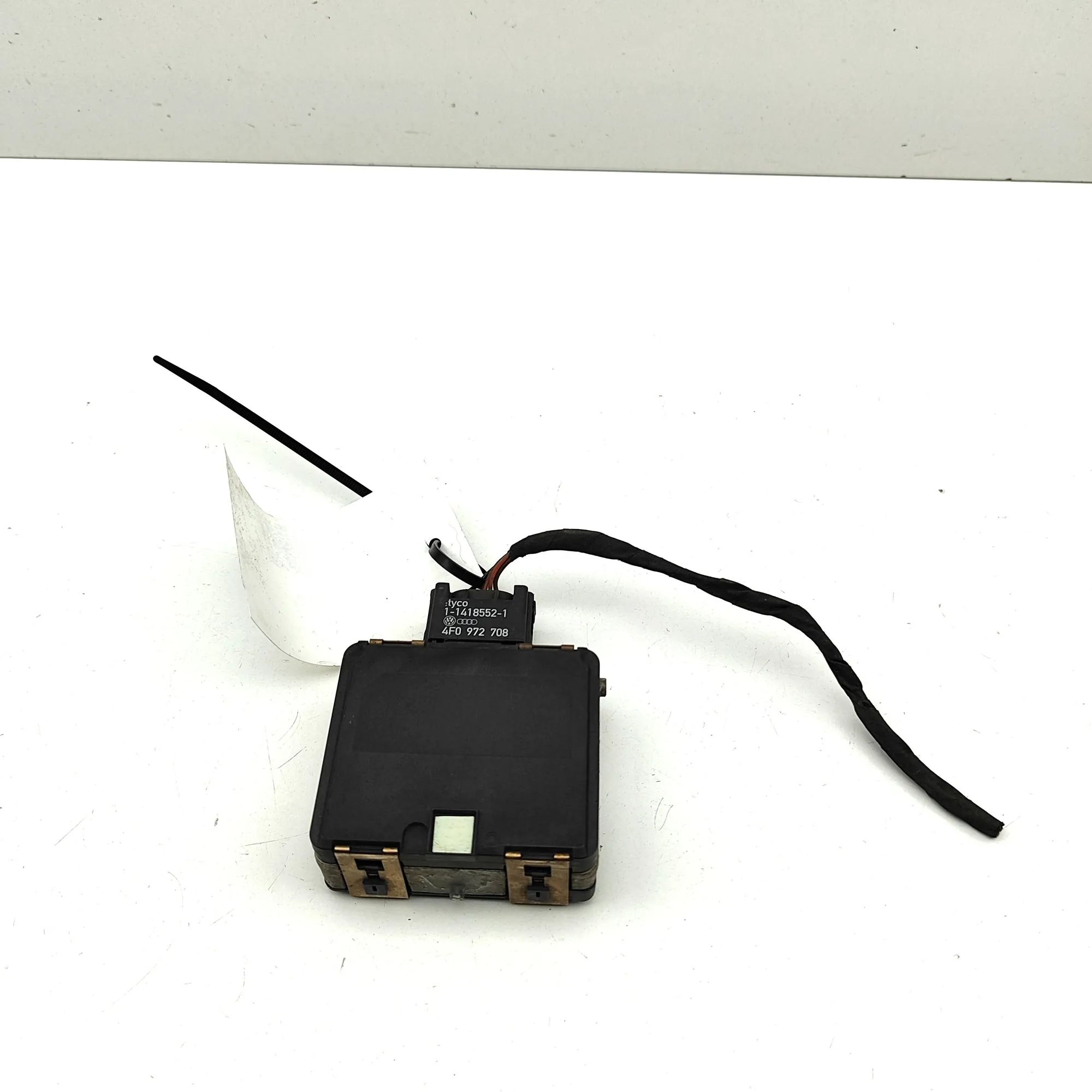 Distance Radar Sensor Brand/Model: SKODA SUPERB
Year: 2017
Engine: 2....