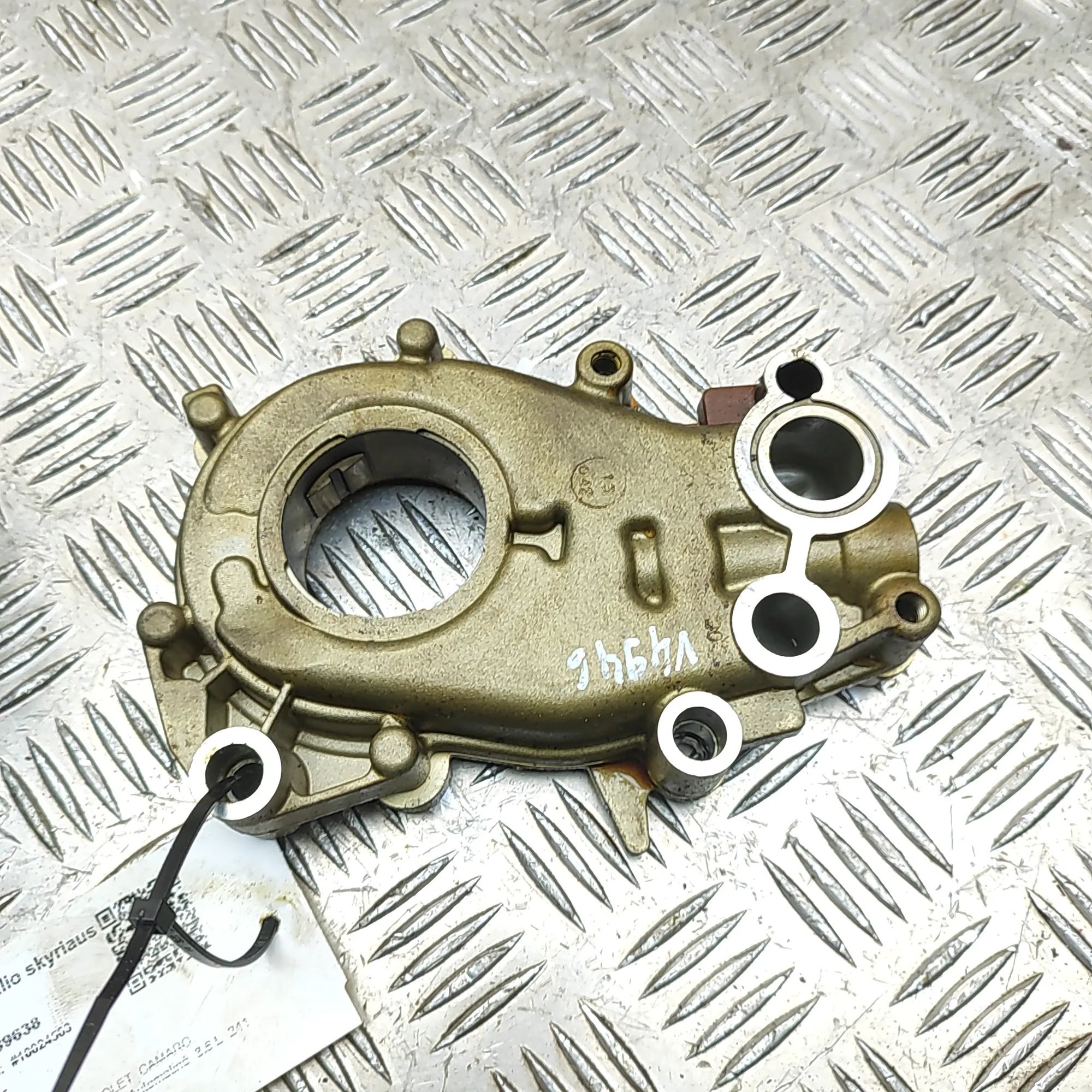 Chevrolet Camaro Oil Pump Oil pump — CHEVROLET CAMARO (2009-2015) — 12640...