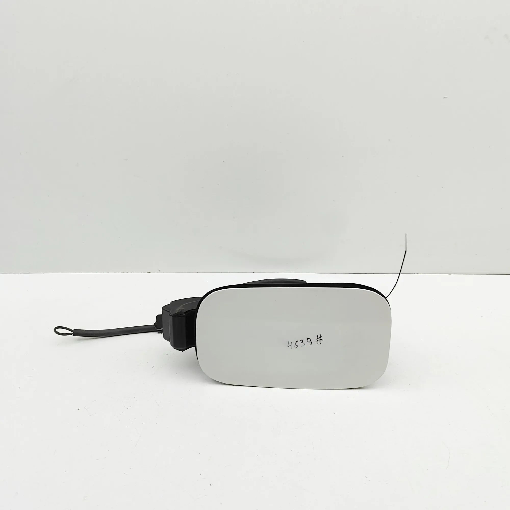 Lexus RX Fuel Tank Flap Cap Fuel Tank Flap Cap — LEXUS RX (_LA1_, _LH1_) (2...